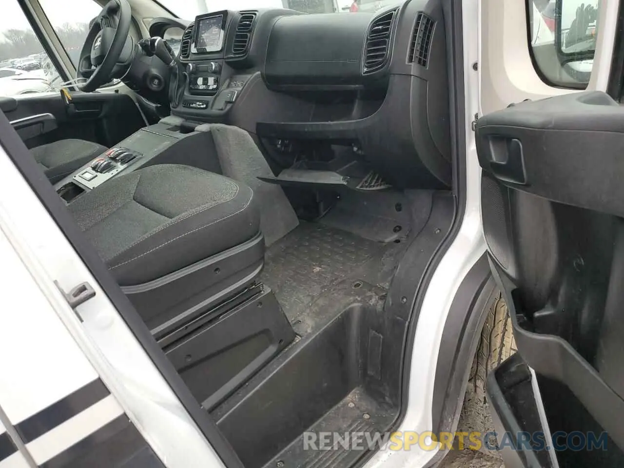 8 Фотография поврежденного автомобиля 3C6LRVDG7NE123307 RAM All Models 2022