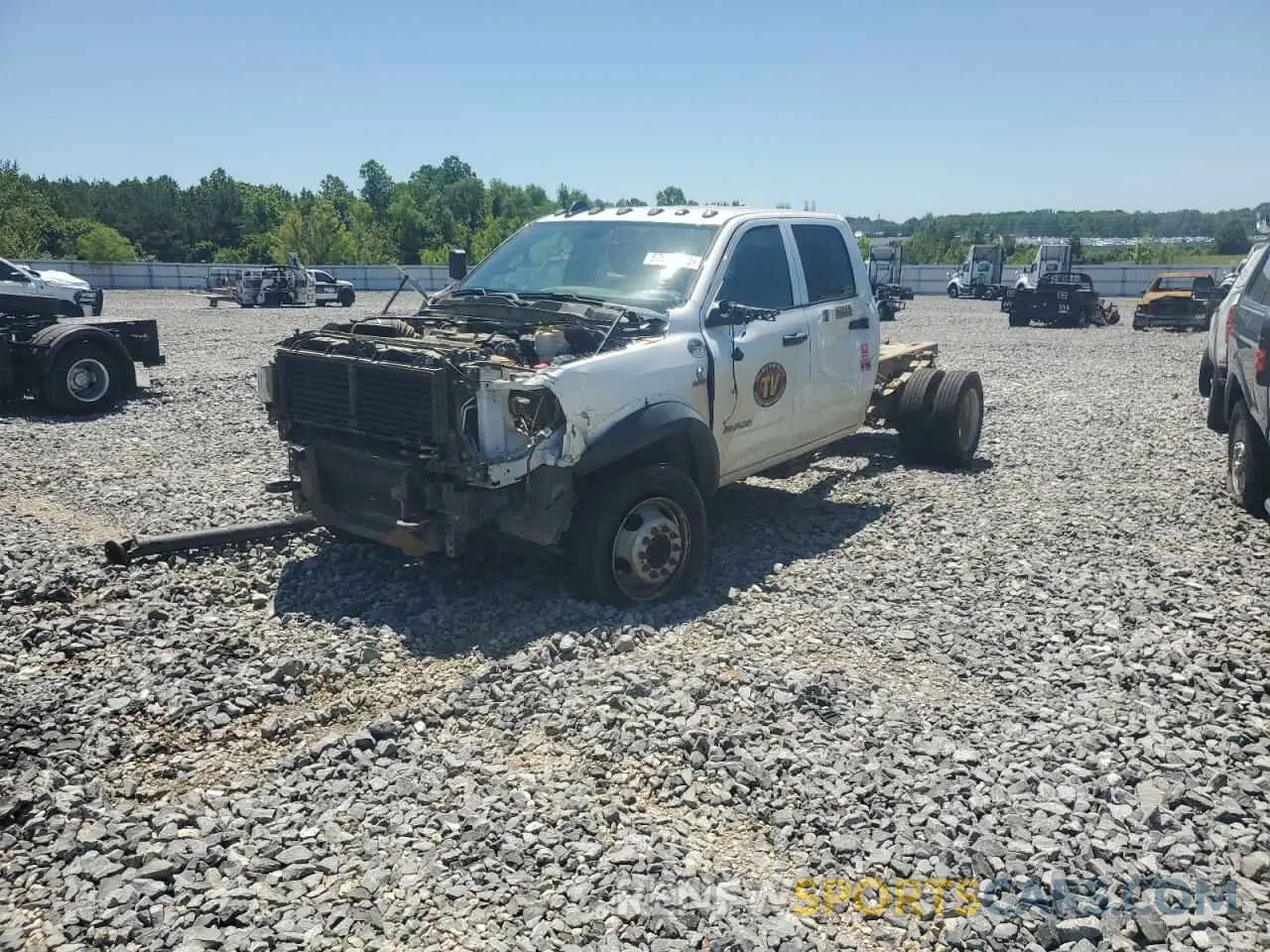 1 Photograph of a damaged car 3C7WRNELXNG255664 RAM All Models 2022