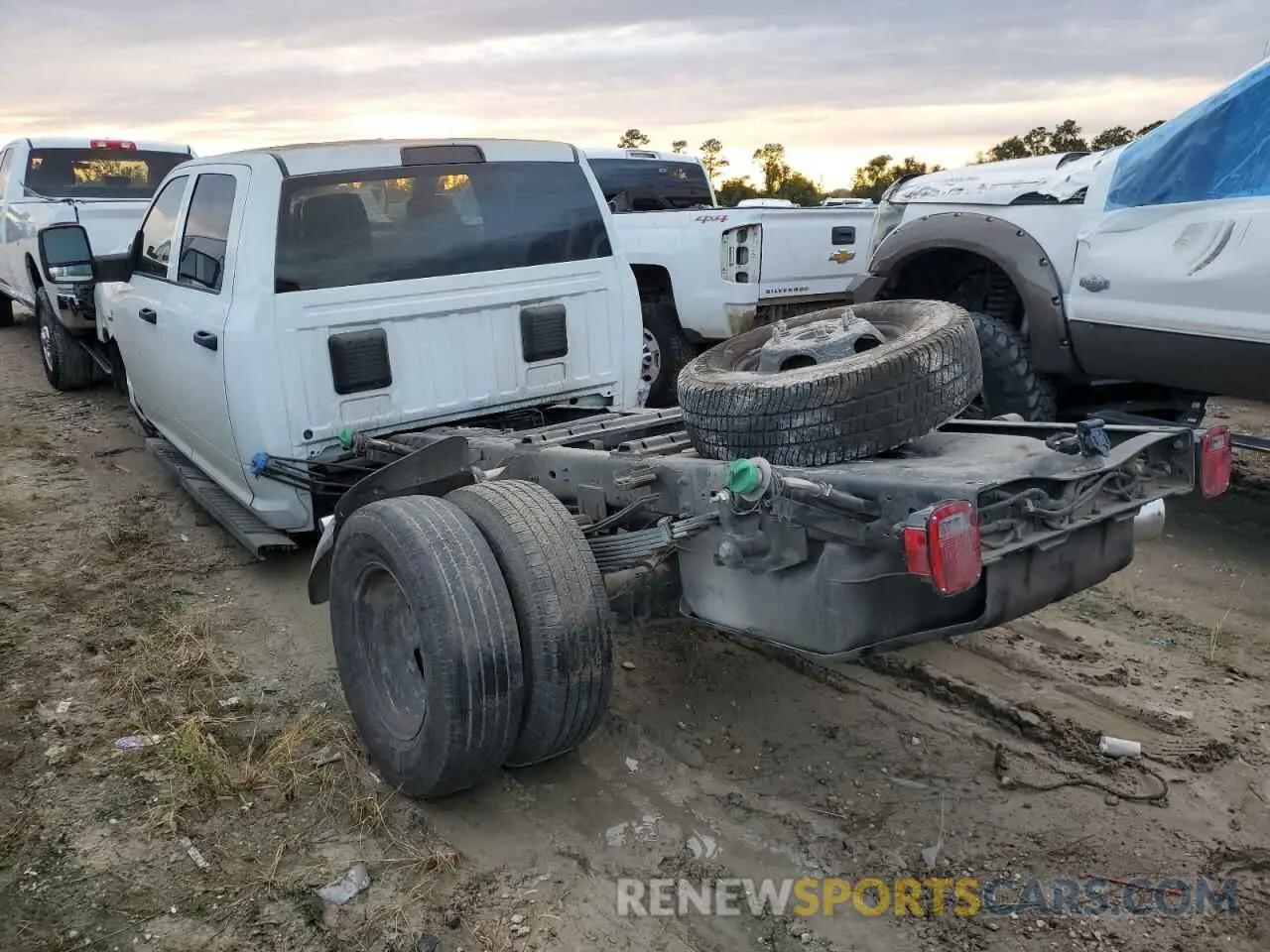 2 Photograph of a damaged car 3C7WRTCL3RG152843 RAM All Models 2024