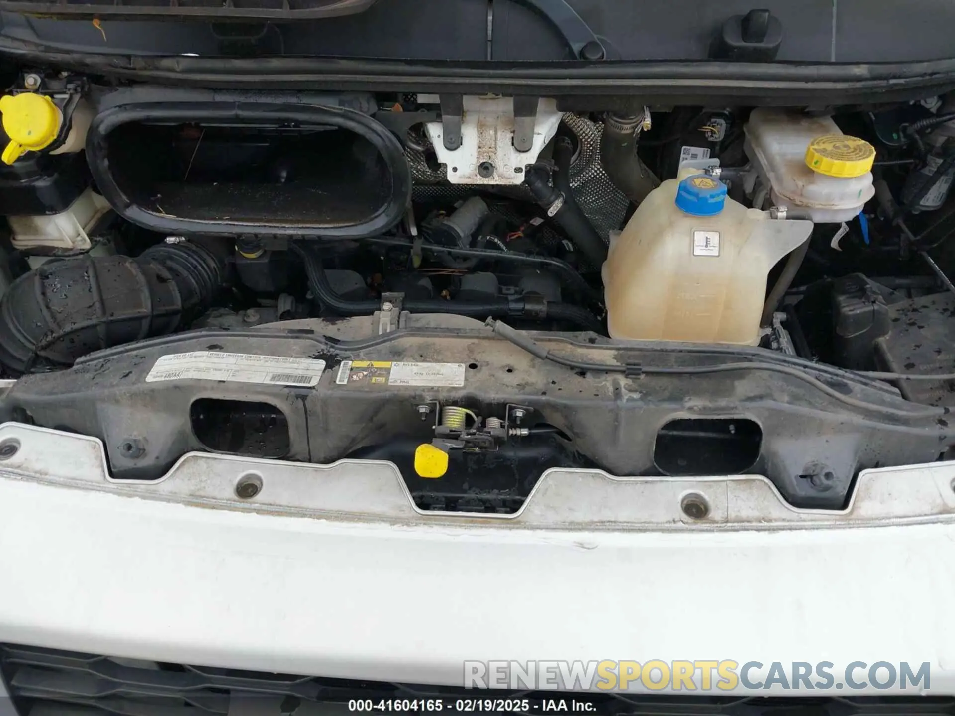 10 Photograph of a damaged car 3C6TRVAG4KE565915 RAM PROMASTER 1500 2019