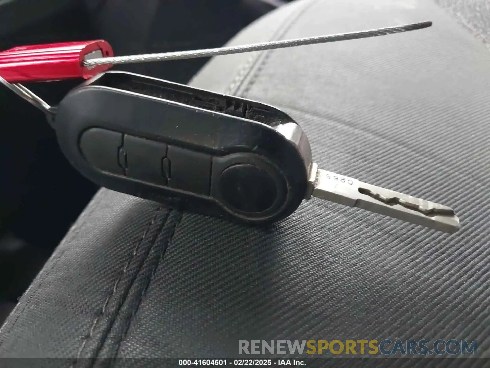 11 Photograph of a damaged car 3C6TRVAG5KE507151 RAM PROMASTER 1500 2019
