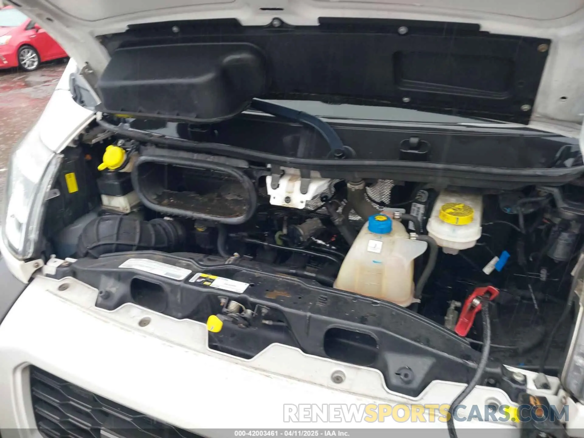 10 Photograph of a damaged car 3C6TRVAG9KE555834 RAM PROMASTER 1500 2019
