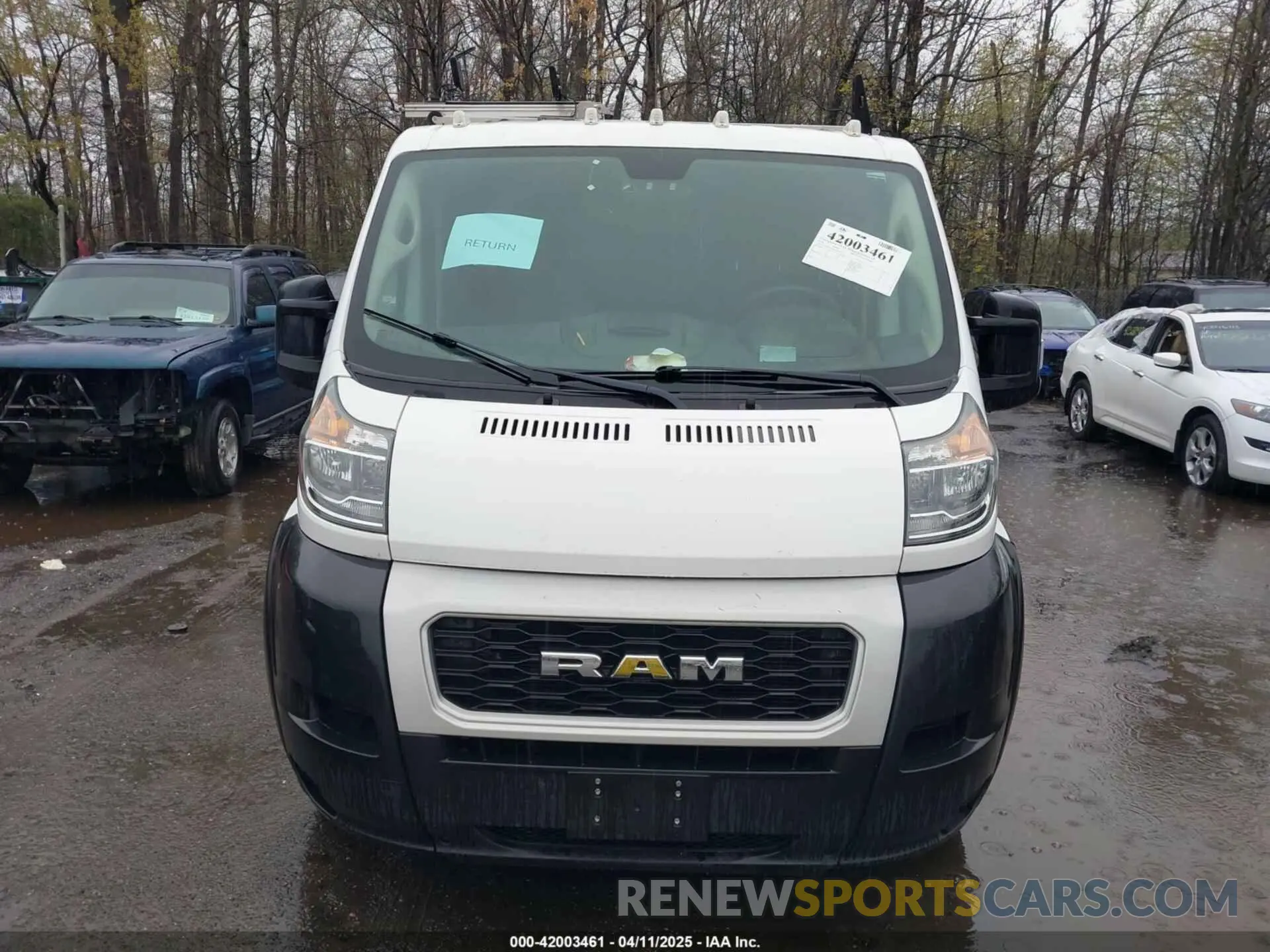 12 Photograph of a damaged car 3C6TRVAG9KE555834 RAM PROMASTER 1500 2019