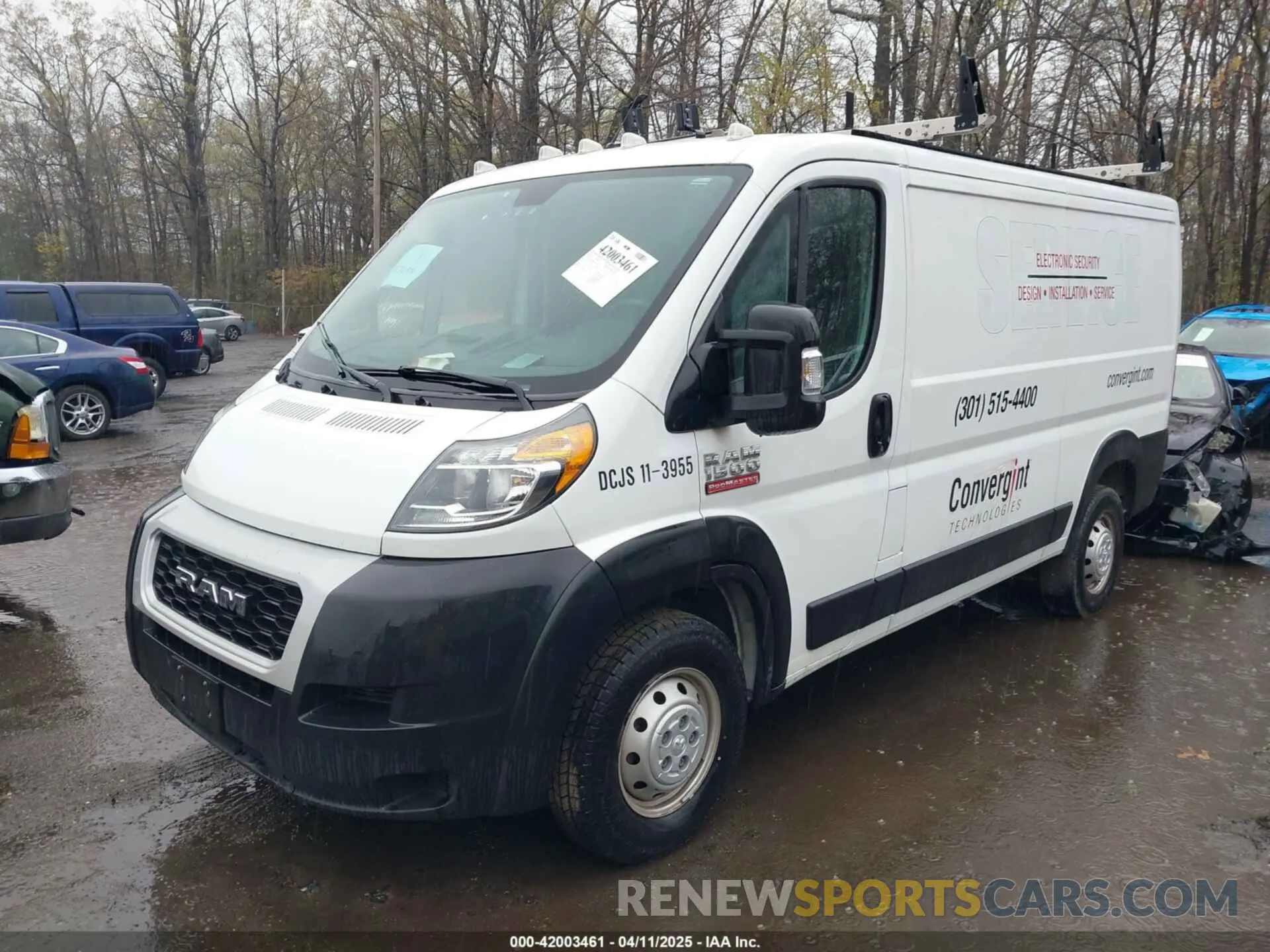 2 Photograph of a damaged car 3C6TRVAG9KE555834 RAM PROMASTER 1500 2019