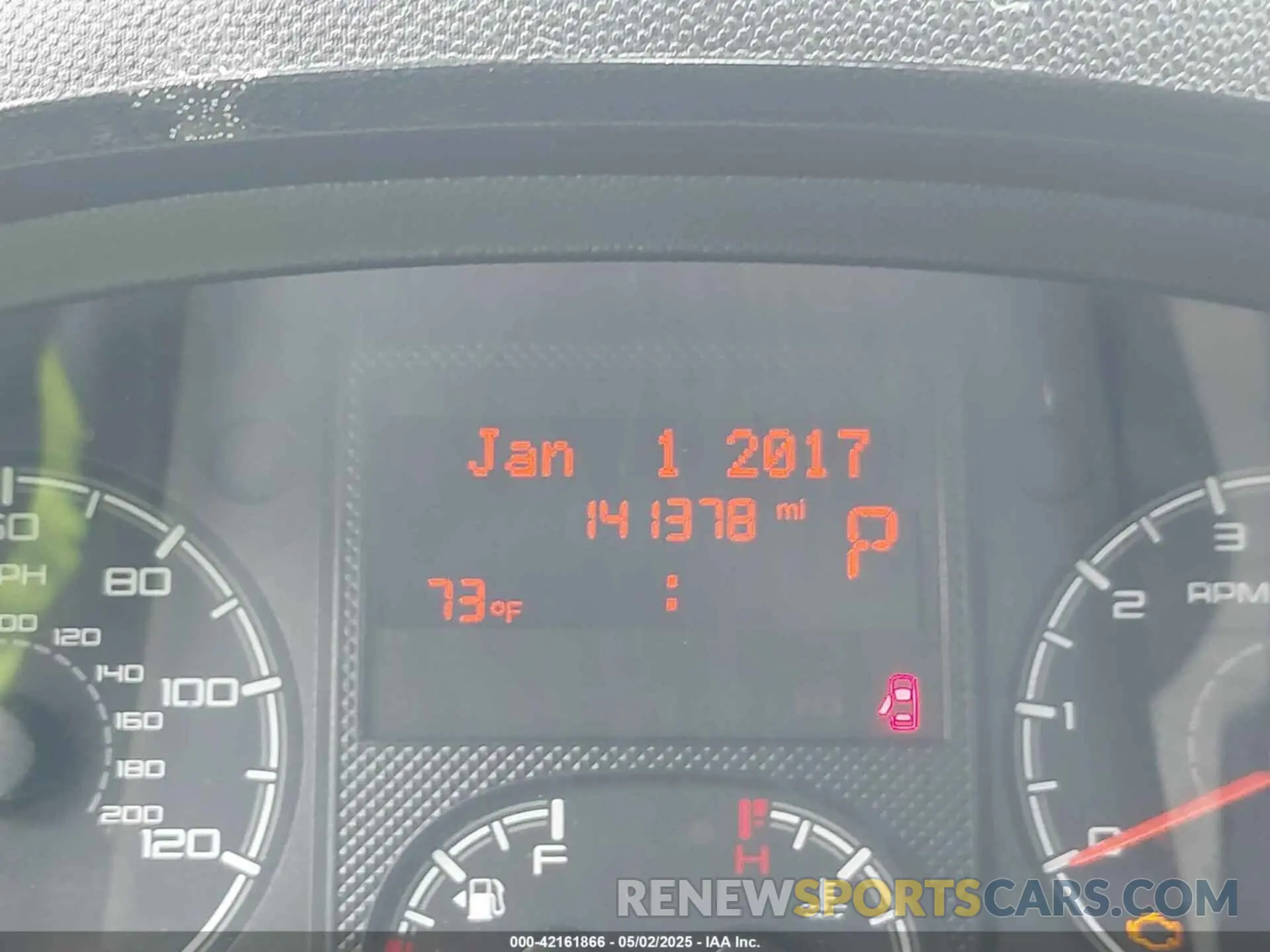 15 Photograph of a damaged car 3C6TRVBG2KE512970 RAM PROMASTER 1500 2019