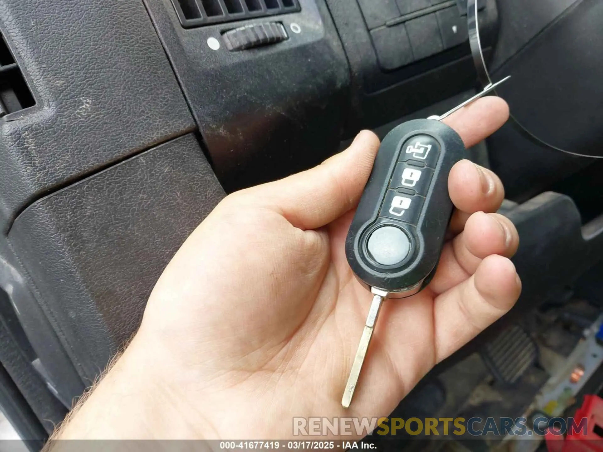 11 Фотография поврежденного автомобиля 3C6TRVBG3KE532824 RAM PROMASTER 1500 2019