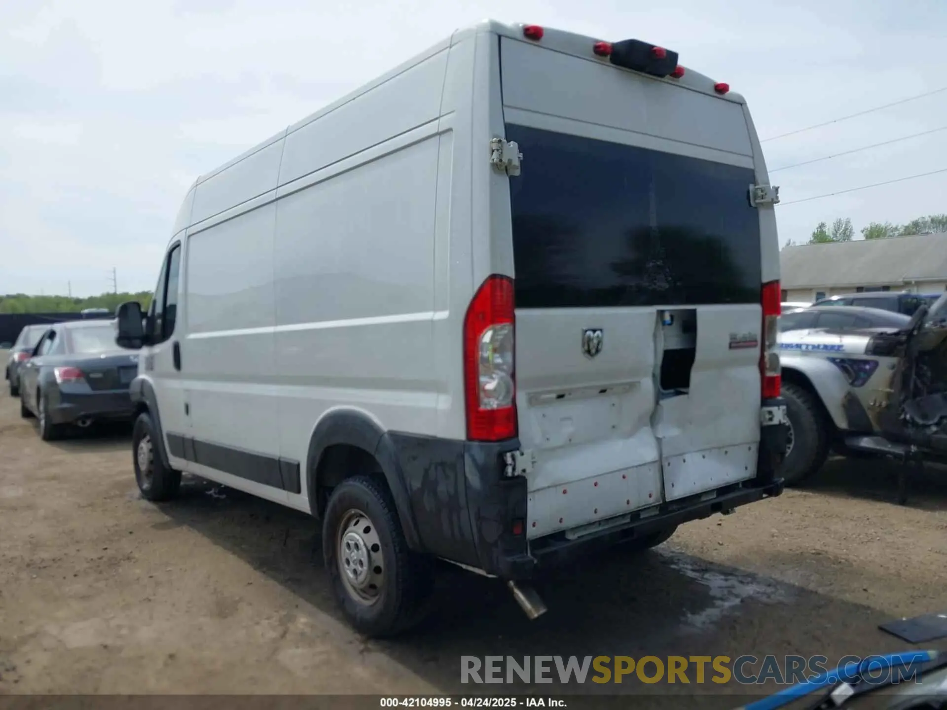 3 Фотография поврежденного автомобиля 3C6TRVBG7KE525665 RAM PROMASTER 1500 2019