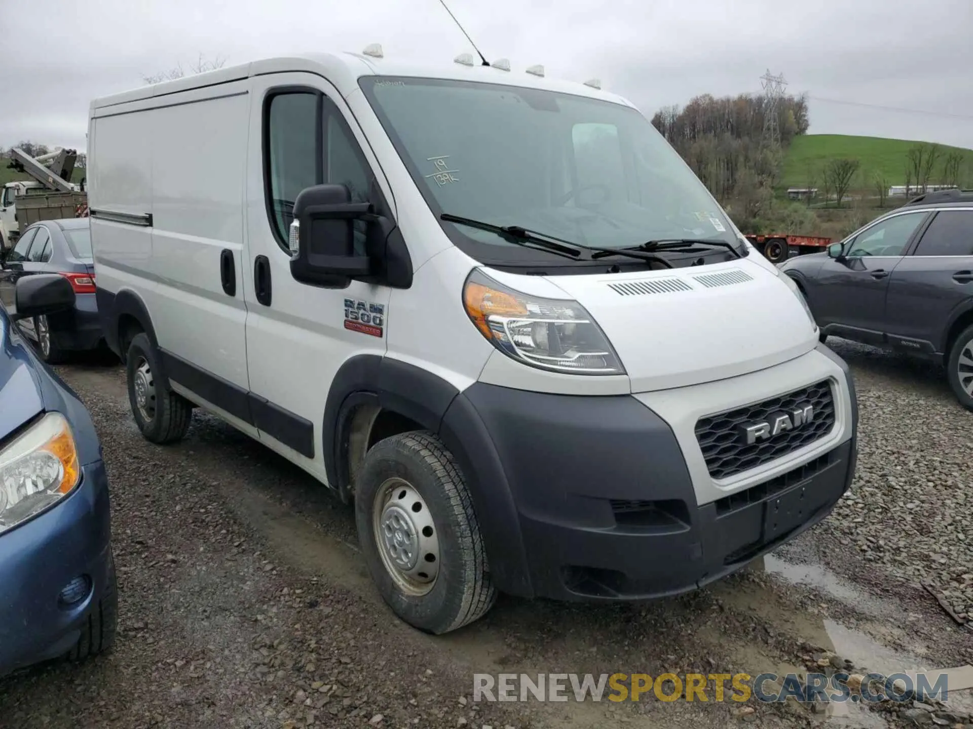 13 Photograph of a damaged car 3C6TRVNG6KE522560 RAM PROMASTER 1500 2019