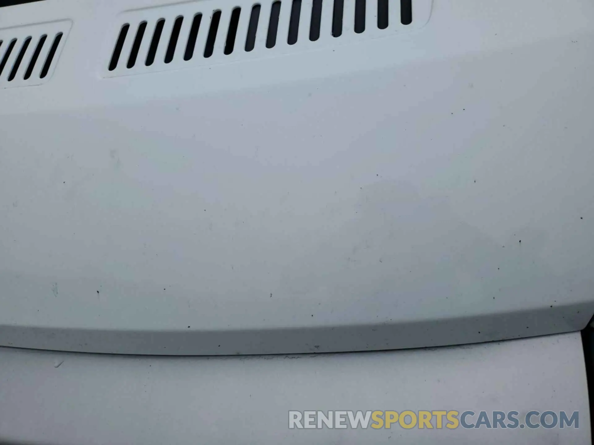 24 Photograph of a damaged car 3C6TRVNG6KE522560 RAM PROMASTER 1500 2019