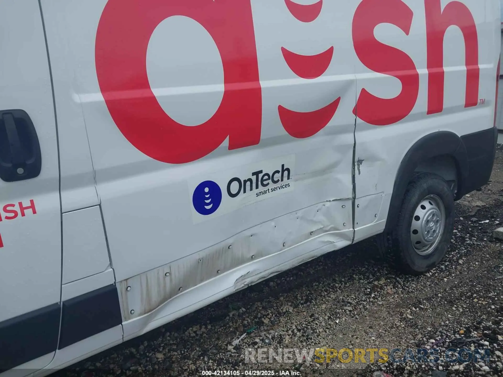 6 Photograph of a damaged car 3C6TRVAG6LE138219 RAM PROMASTER 1500 2020