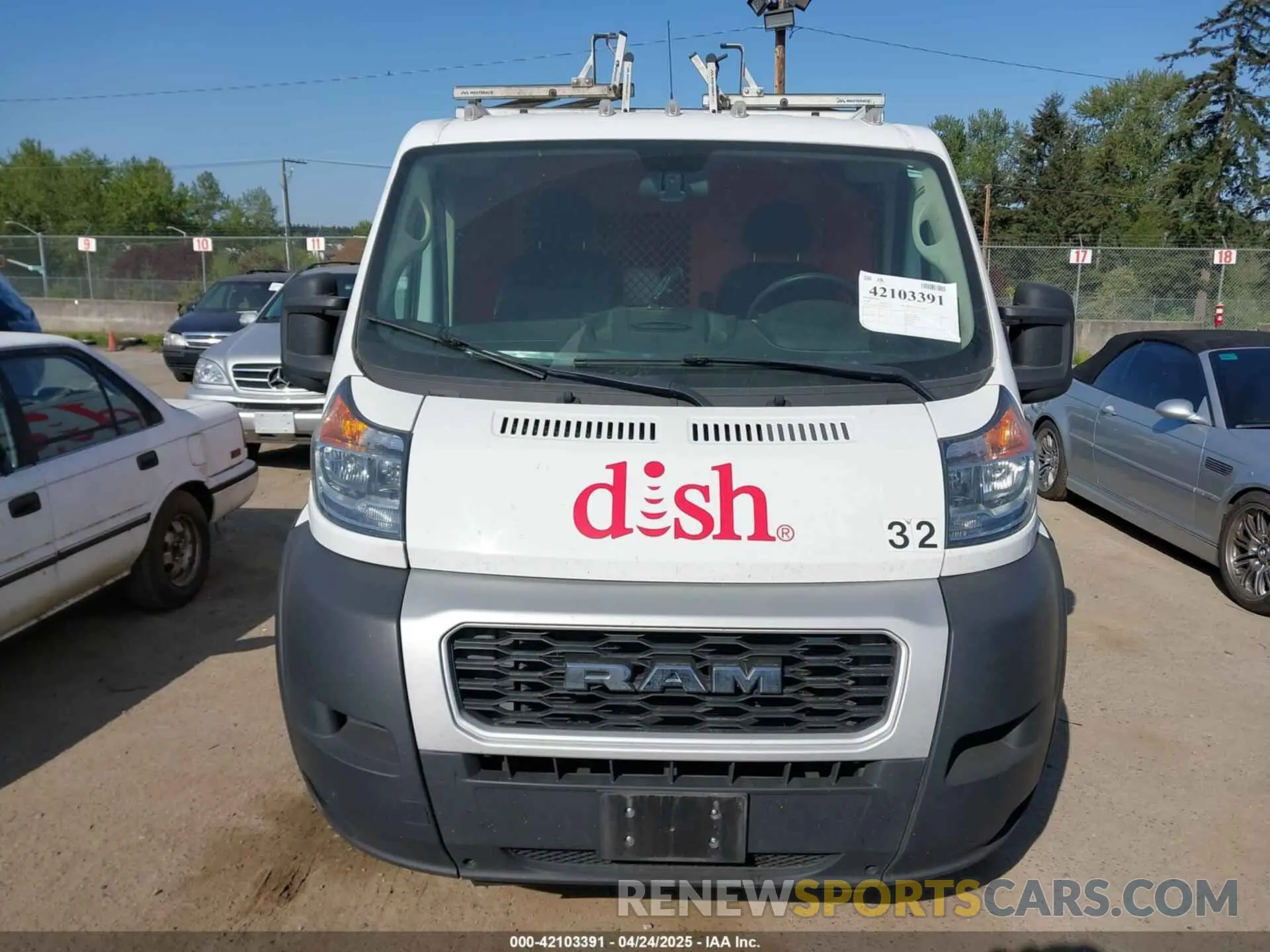 12 Photograph of a damaged car 3C6TRVAG7LE130145 RAM PROMASTER 1500 2020