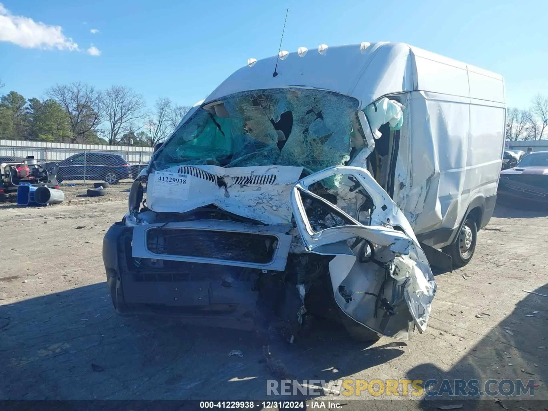 2 Фотография поврежденного автомобиля 3C6TRVBG8LE127219 RAM PROMASTER 1500 2020