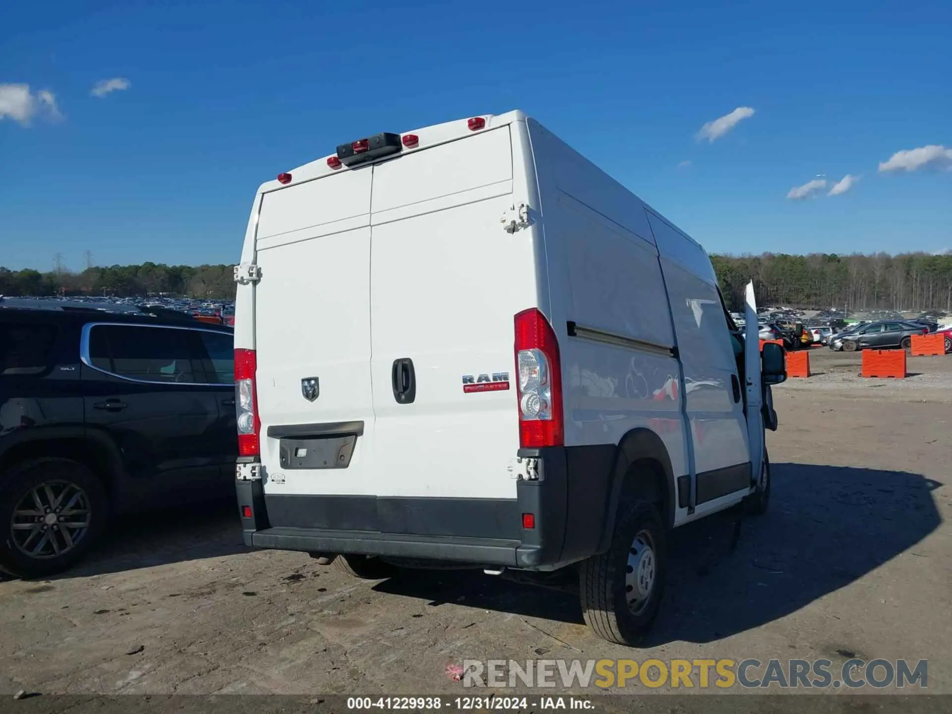 4 Фотография поврежденного автомобиля 3C6TRVBG8LE127219 RAM PROMASTER 1500 2020