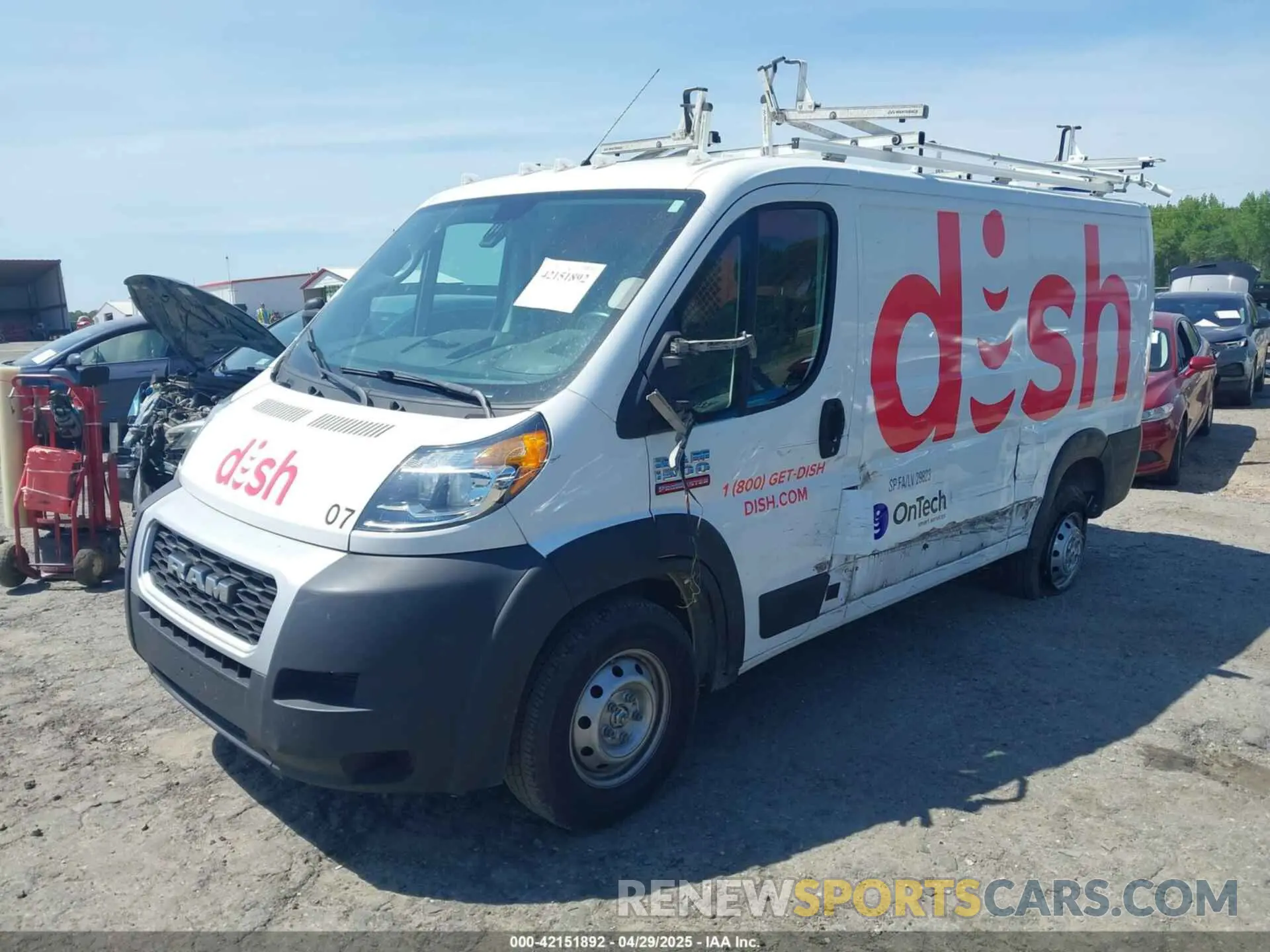 2 Photograph of a damaged car 3C6ERVAG9ME501672 RAM PROMASTER 1500 2021