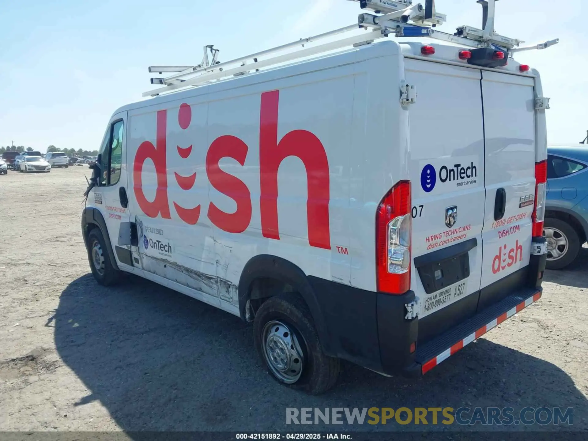 3 Photograph of a damaged car 3C6ERVAG9ME501672 RAM PROMASTER 1500 2021