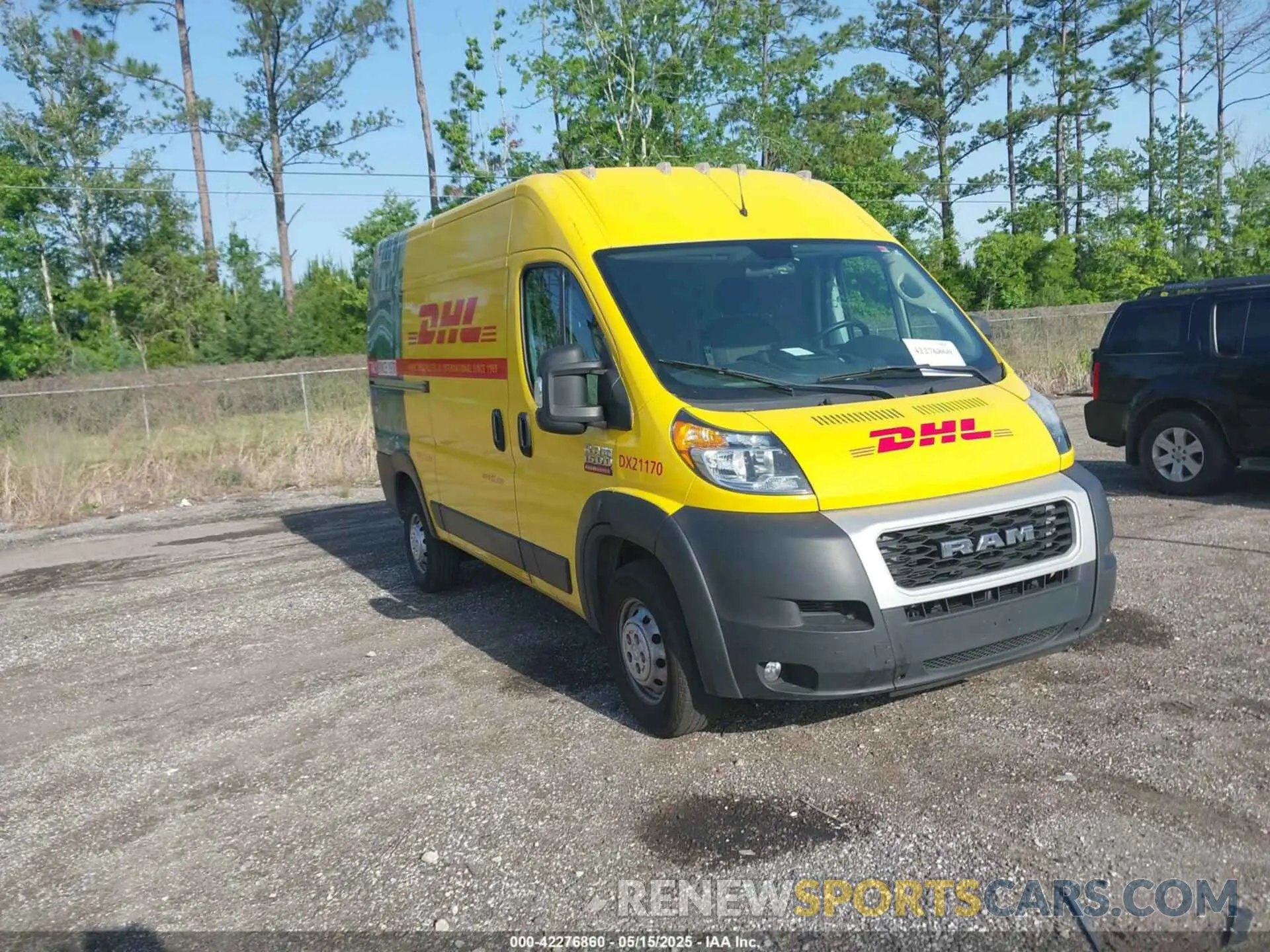 1 Photograph of a damaged car 3C6ERVBG2ME505593 RAM PROMASTER 1500 2021
