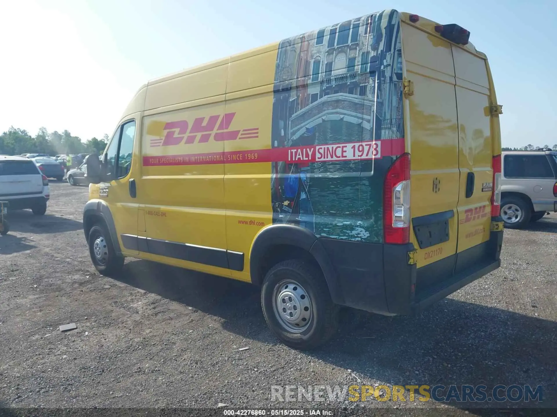 3 Photograph of a damaged car 3C6ERVBG2ME505593 RAM PROMASTER 1500 2021