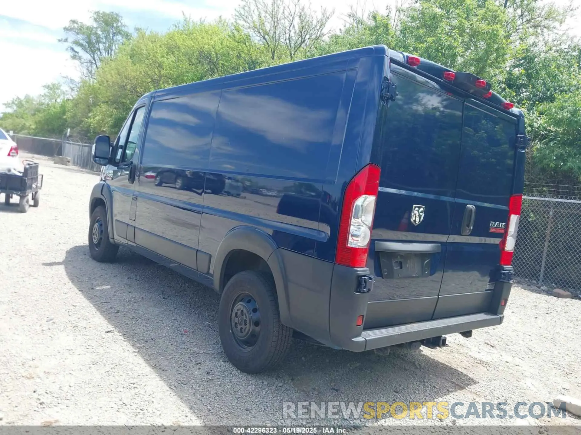 3 Photograph of a damaged car 3C6LRVAG0ME564750 RAM PROMASTER 1500 2021