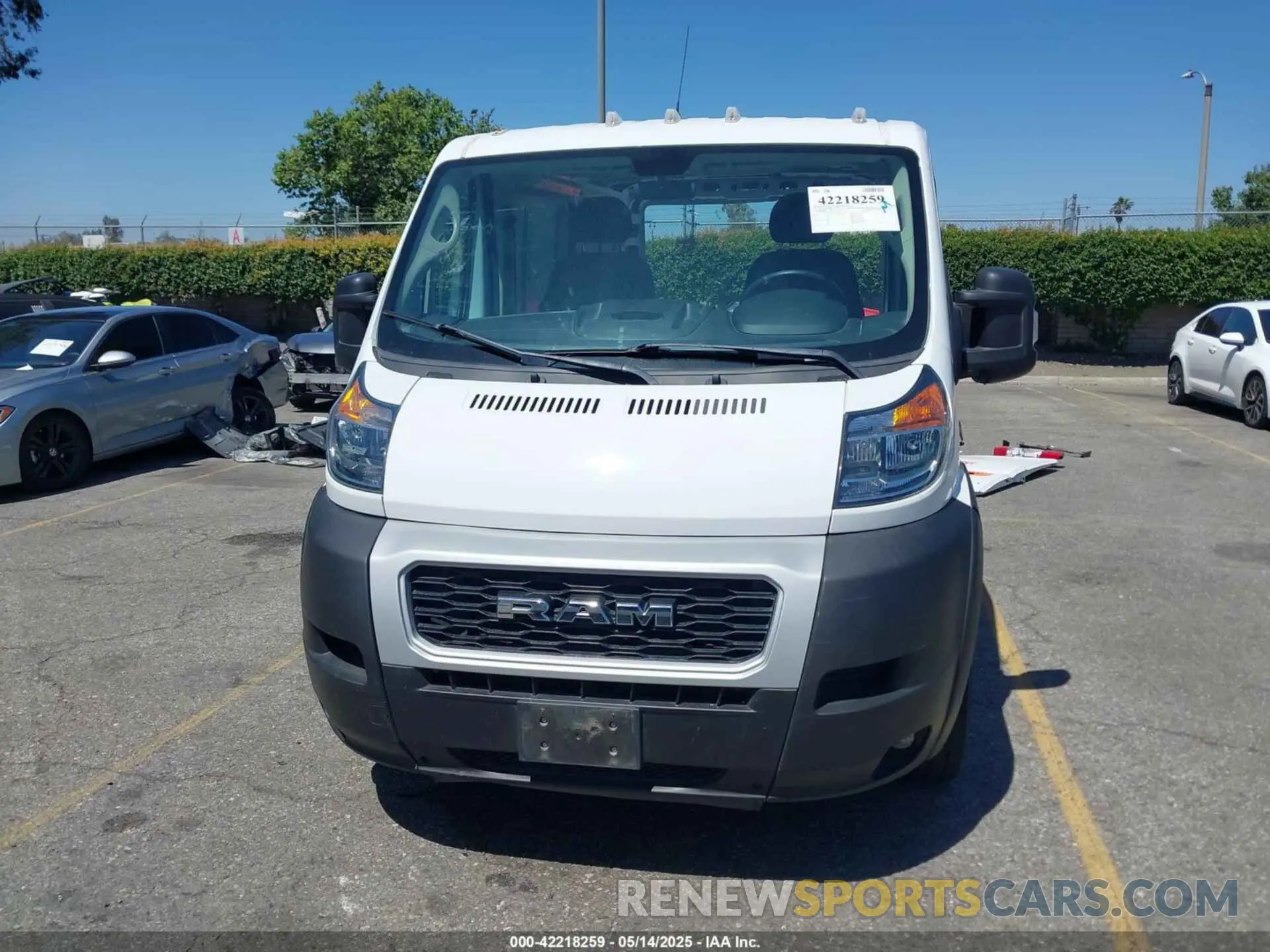 13 Photograph of a damaged car 3C6LRVAG5ME533364 RAM PROMASTER 1500 2021