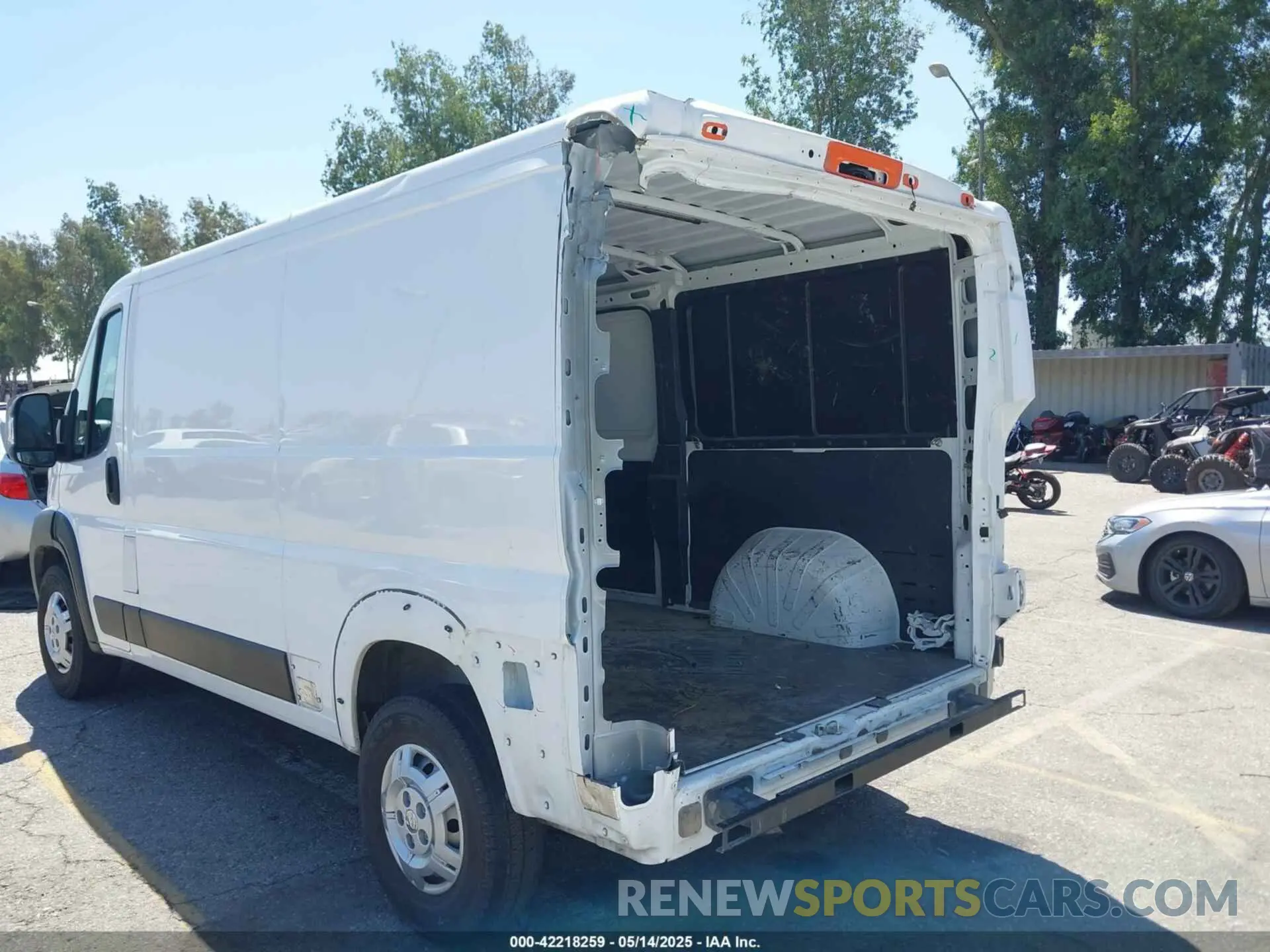 6 Photograph of a damaged car 3C6LRVAG5ME533364 RAM PROMASTER 1500 2021