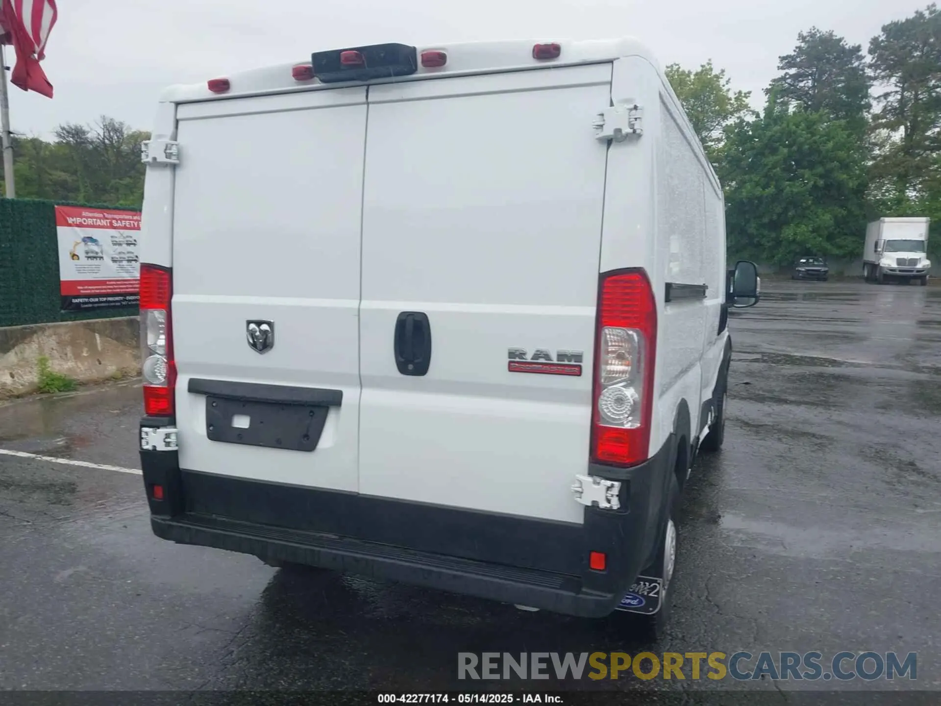 4 Фотография поврежденного автомобиля 3C6LRVAG9ME521265 RAM PROMASTER 1500 2021
