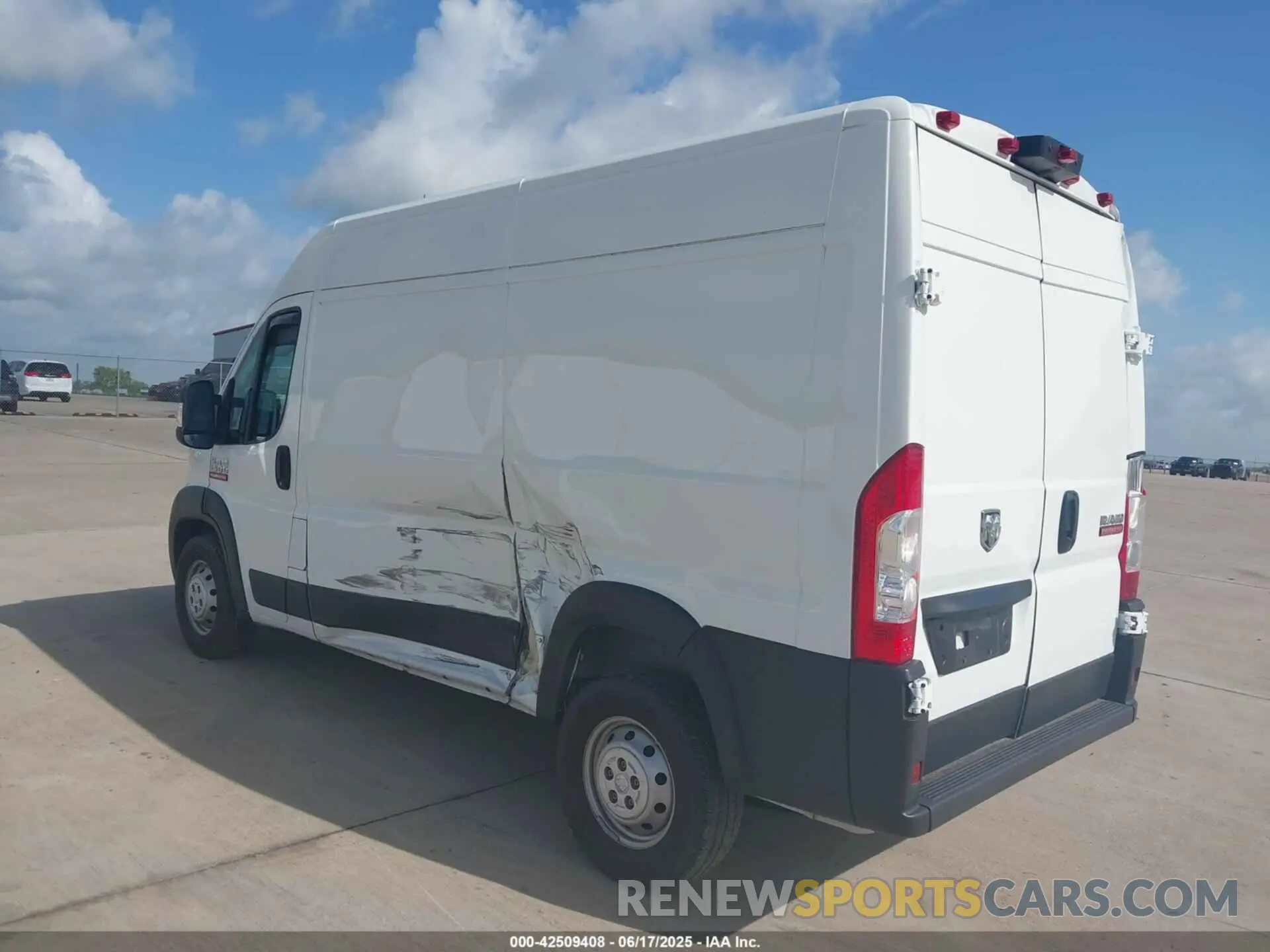 3 Фотография поврежденного автомобиля 3C6LRVBG1ME581703 RAM PROMASTER 1500 2021