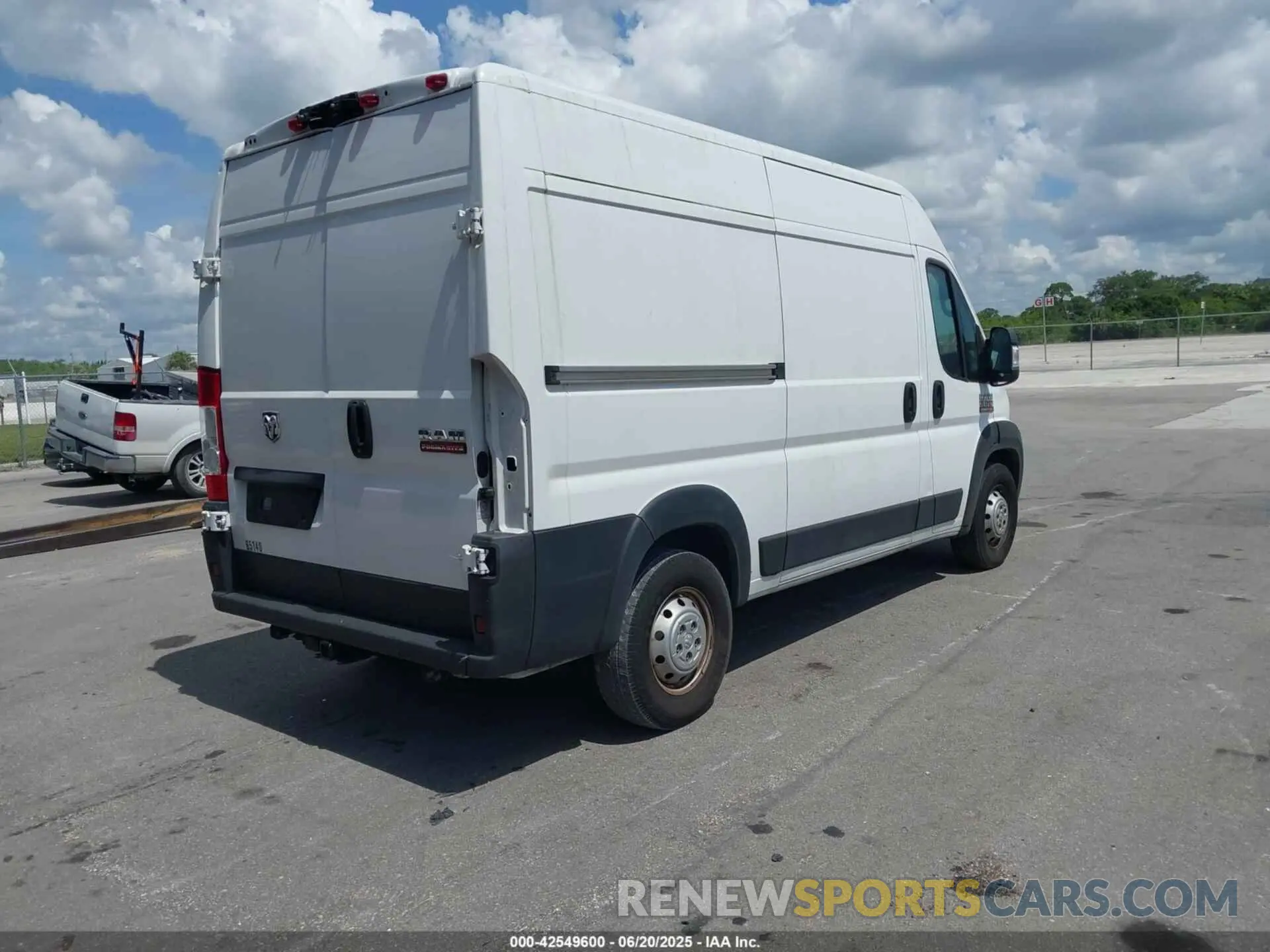 4 Фотография поврежденного автомобиля 3C6LRVBG2ME565140 RAM PROMASTER 1500 2021