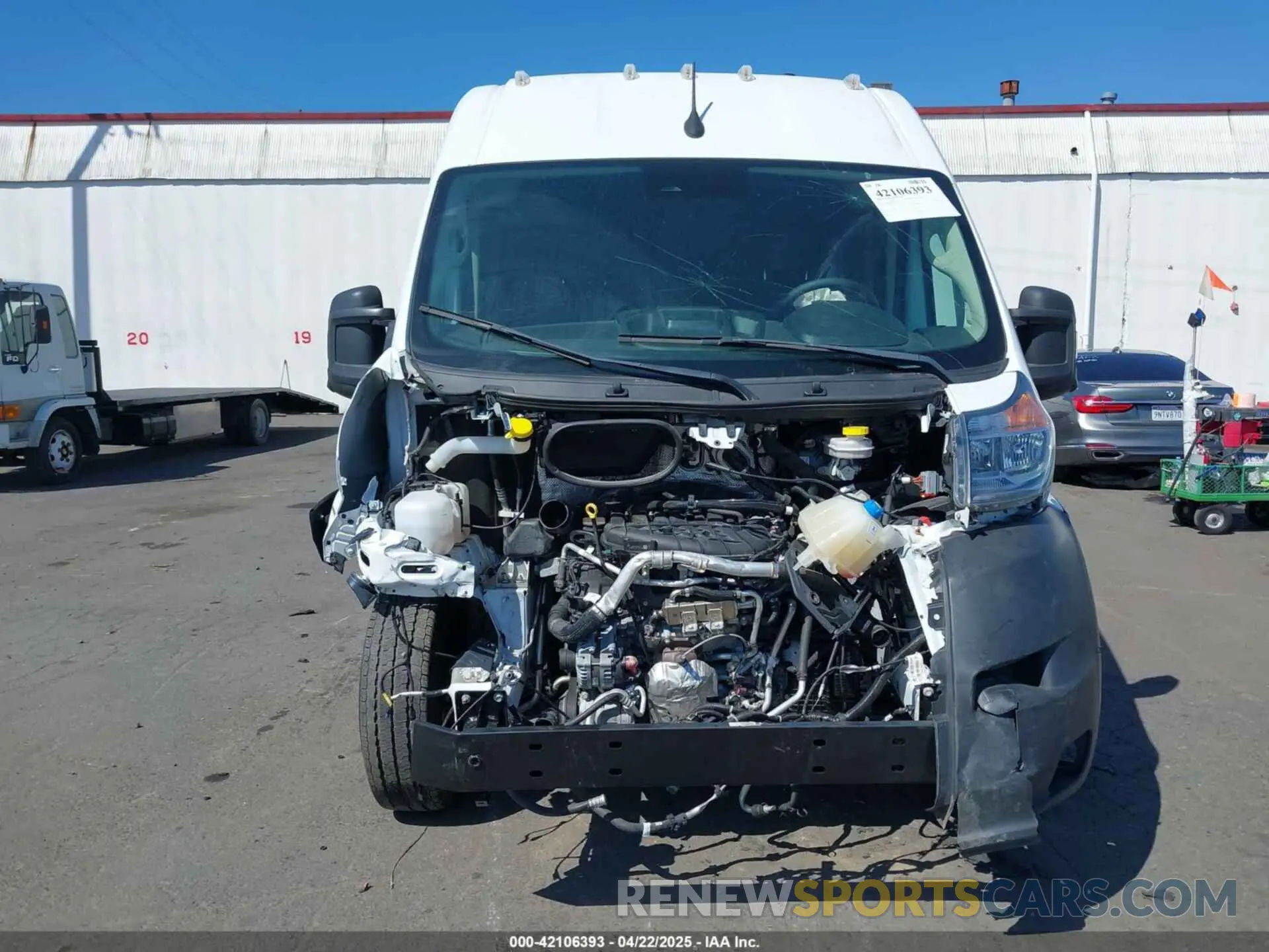 12 Photograph of a damaged car 3C6LRVBG3NE119032 RAM PROMASTER 1500 2022
