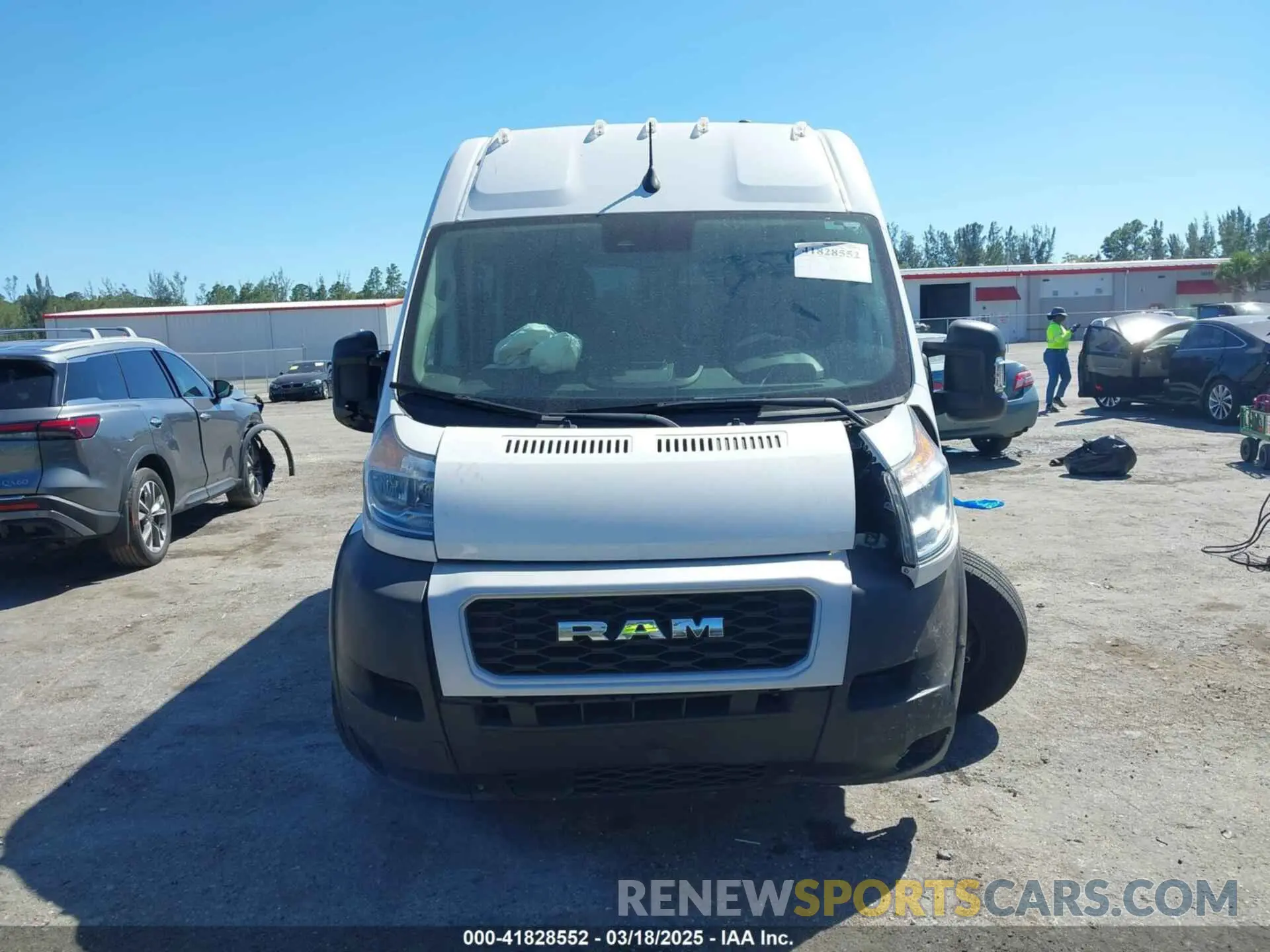 12 Photograph of a damaged car 3C6LRVBG6NE118991 RAM PROMASTER 1500 2022
