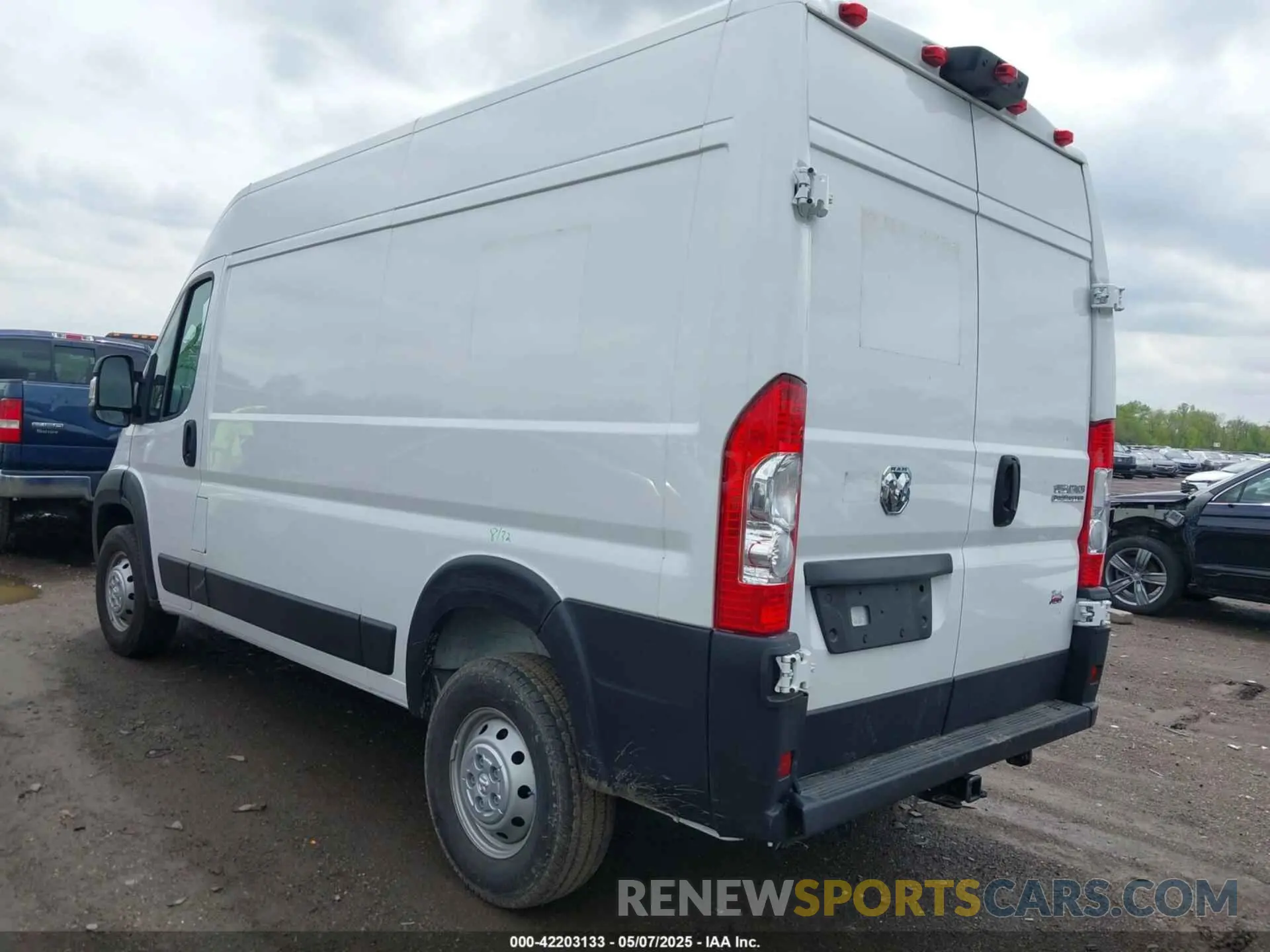 3 Фотография поврежденного автомобиля 3C6LRVBG0PE567554 RAM PROMASTER 1500 2023