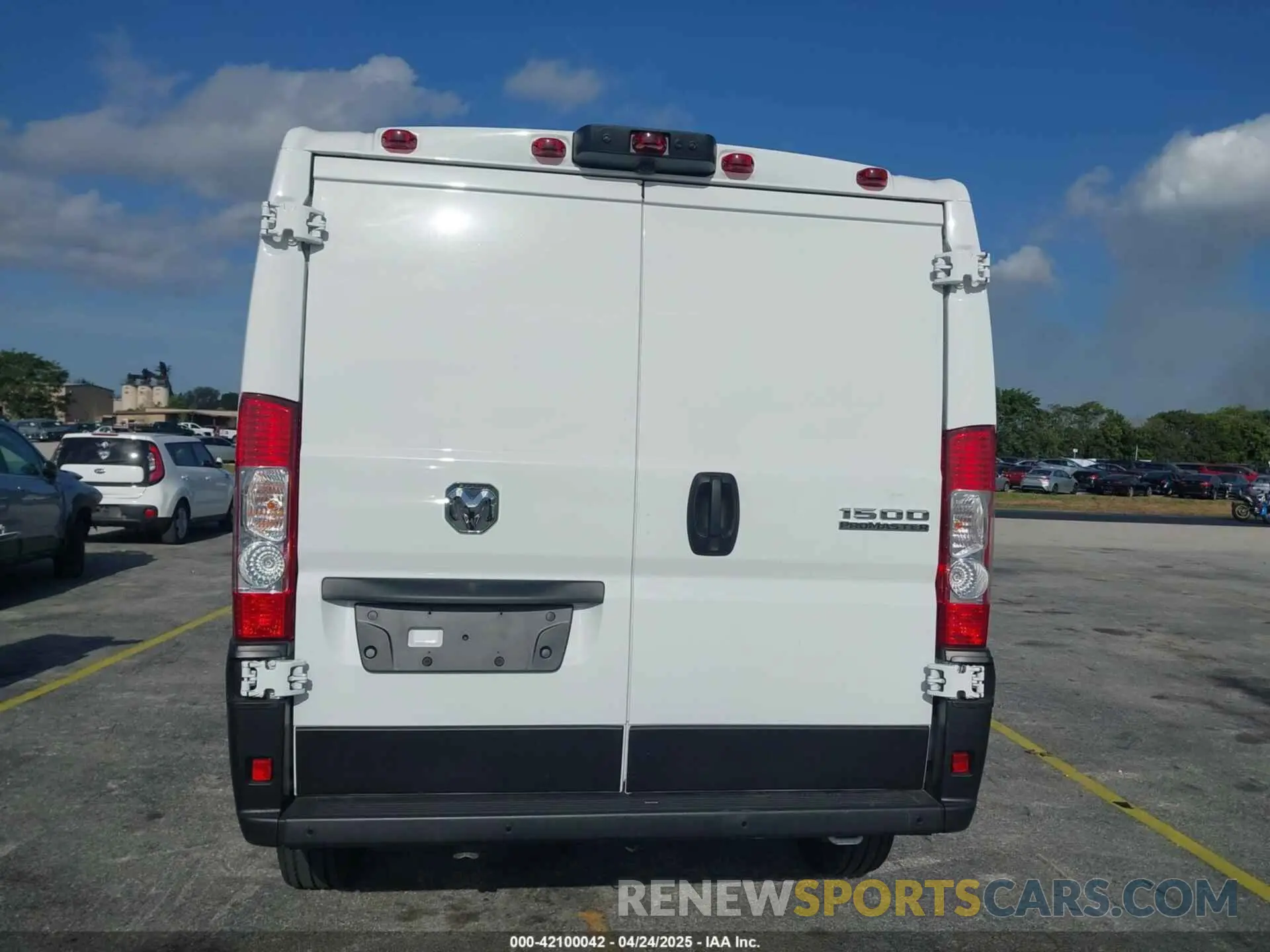 16 Фотография поврежденного автомобиля 3C6LRVAG3RE112573 RAM PROMASTER 1500 2024