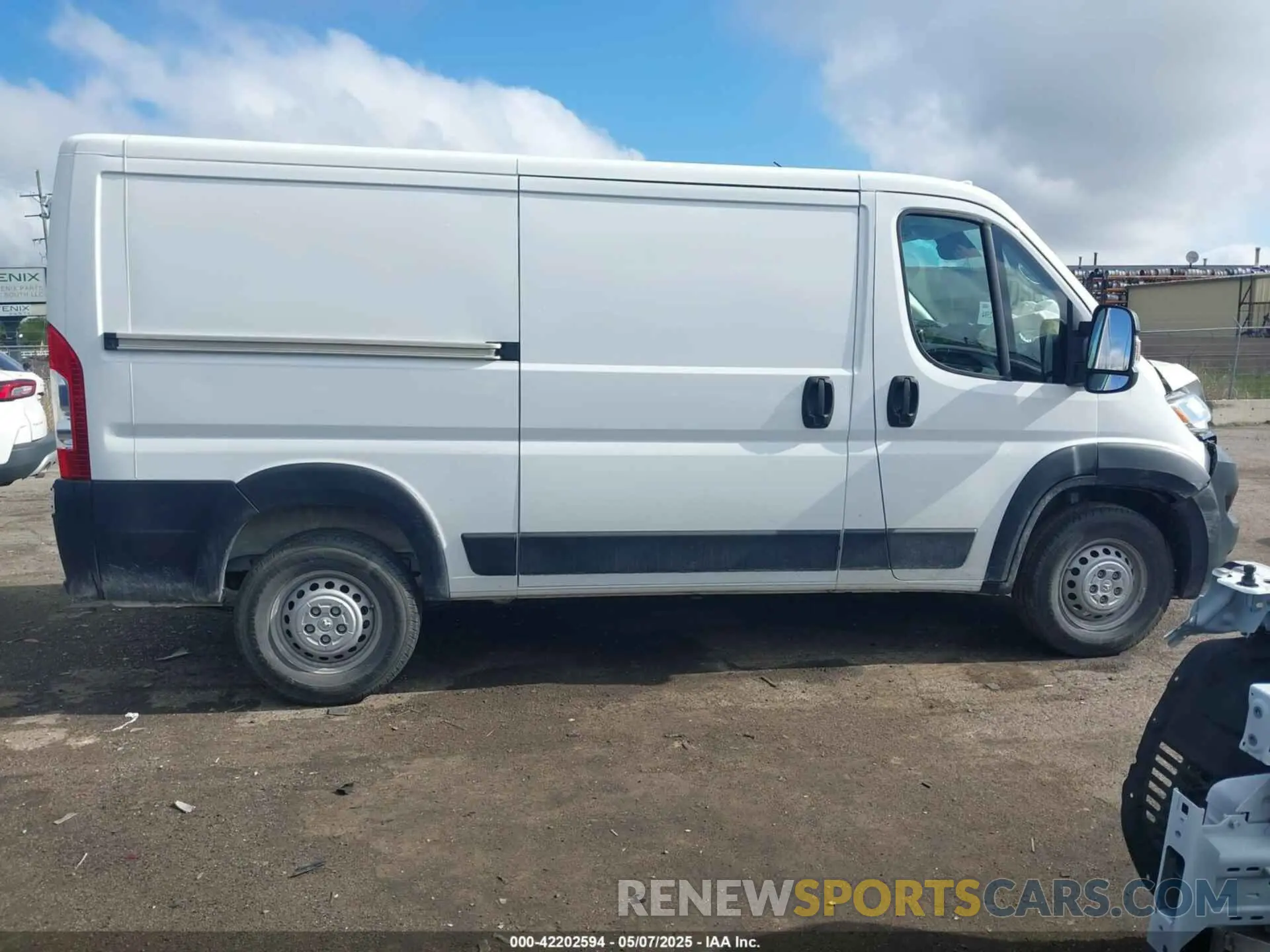 13 Фотография поврежденного автомобиля 3C6LRVAG7RE132017 RAM PROMASTER 1500 2024