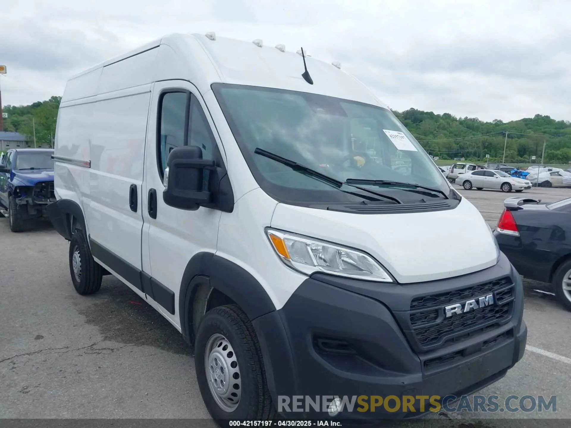 1 Photograph of a damaged car 3C6LRVBG0RE124954 RAM PROMASTER 1500 2024