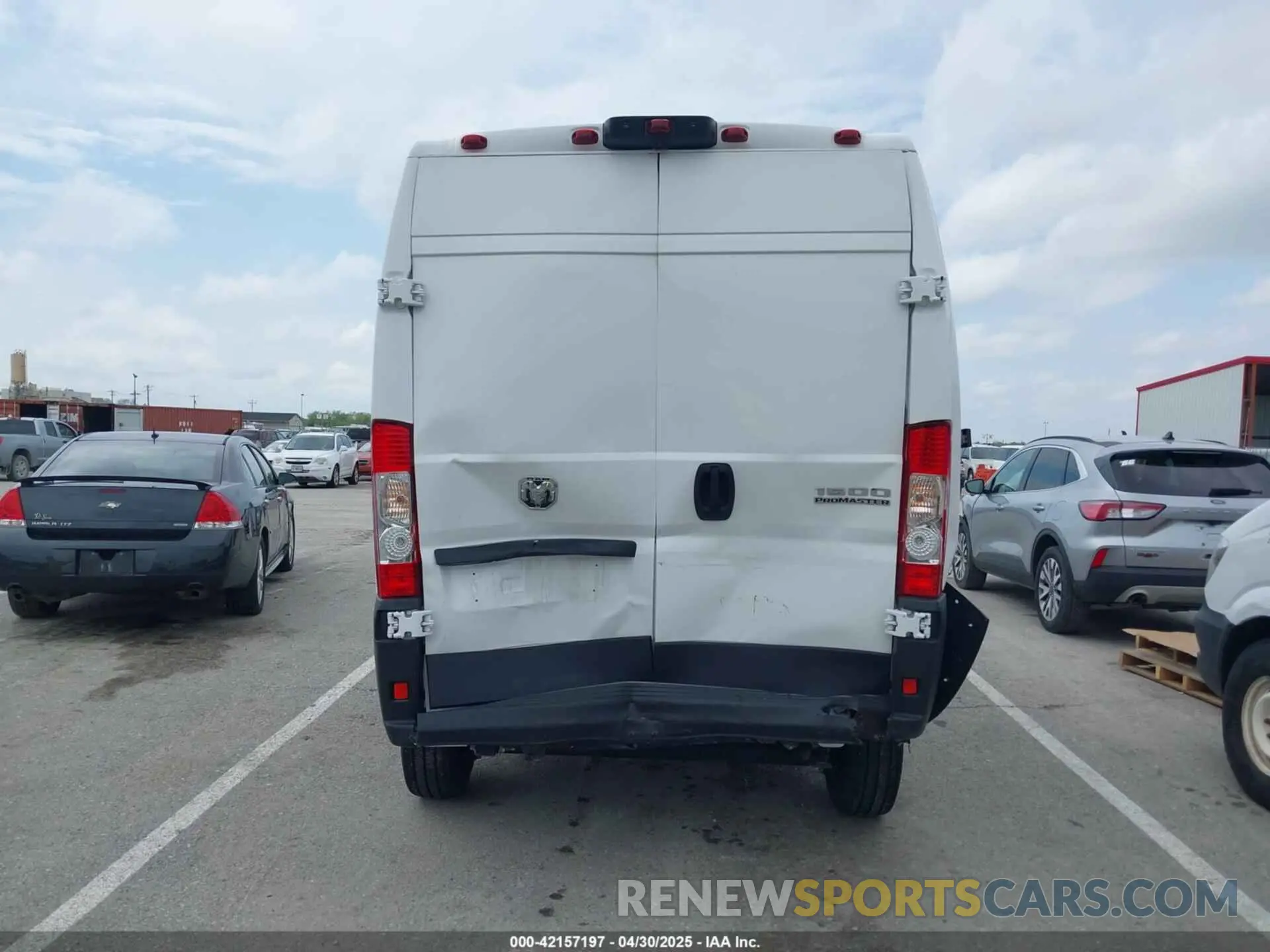 16 Photograph of a damaged car 3C6LRVBG0RE124954 RAM PROMASTER 1500 2024