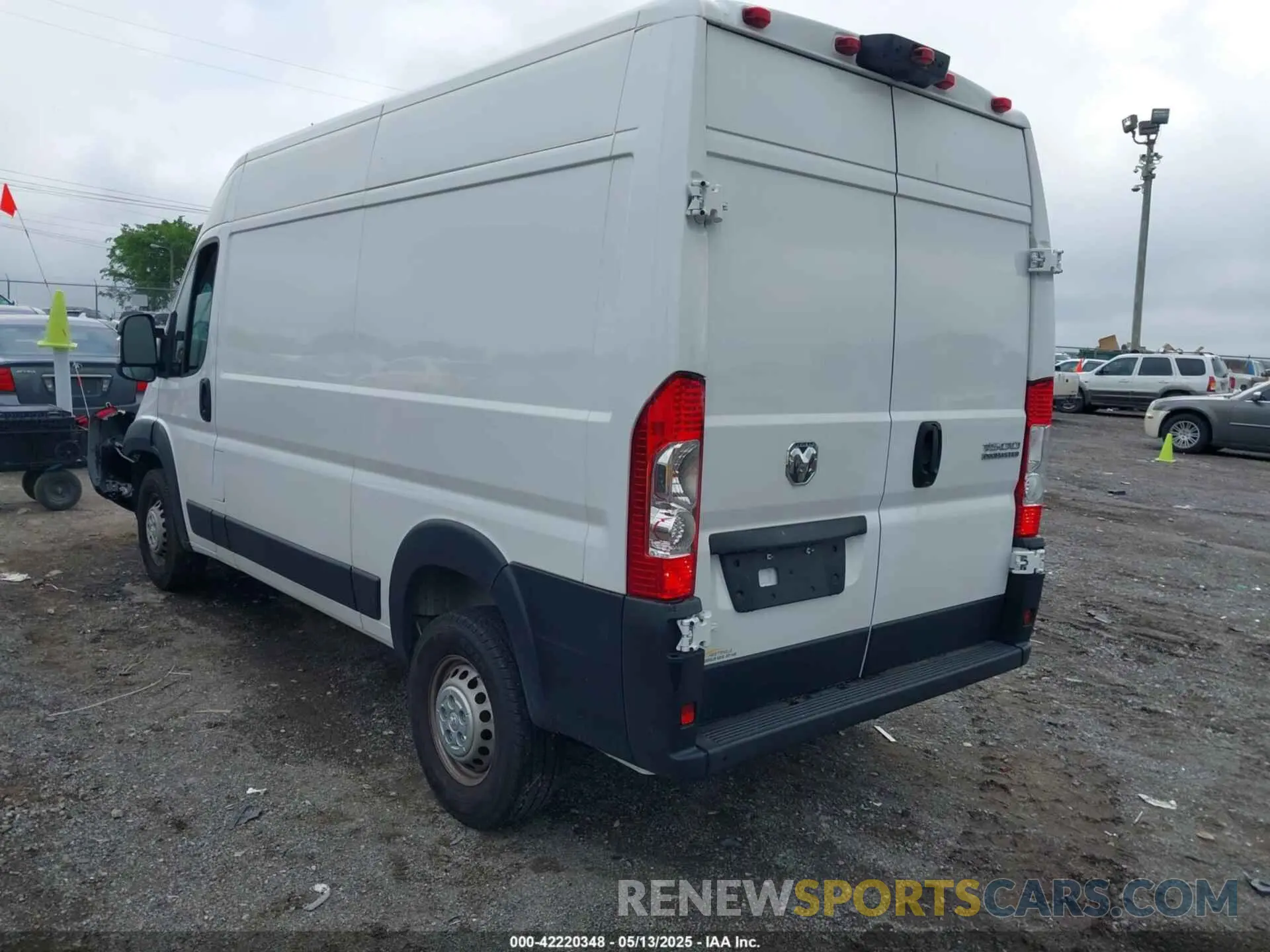 3 Photograph of a damaged car 3C6LRVBG1SE506013 RAM PROMASTER 1500 2025