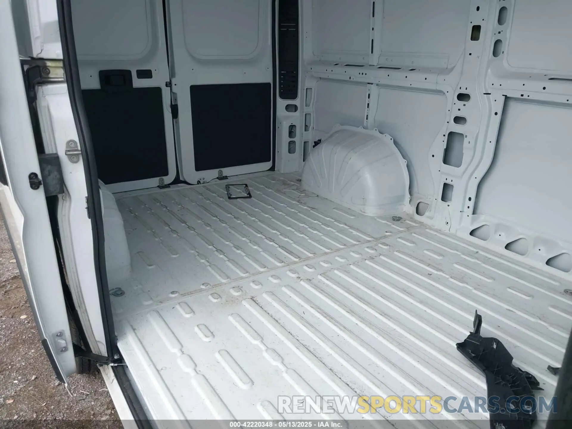 8 Photograph of a damaged car 3C6LRVBG1SE506013 RAM PROMASTER 1500 2025