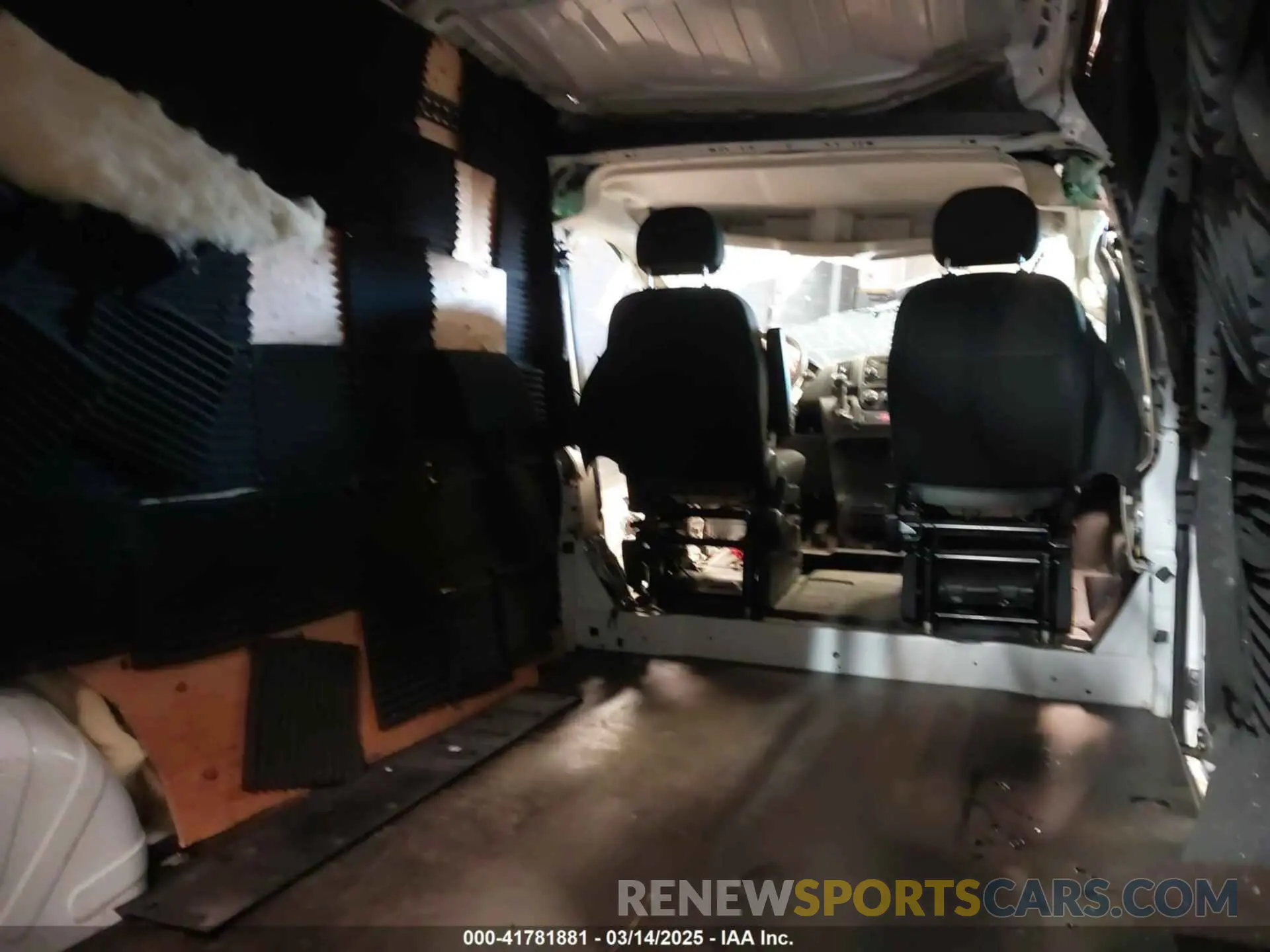 8 Фотография поврежденного автомобиля 3C6TRVCG0KE525540 RAM PROMASTER 2500 2019
