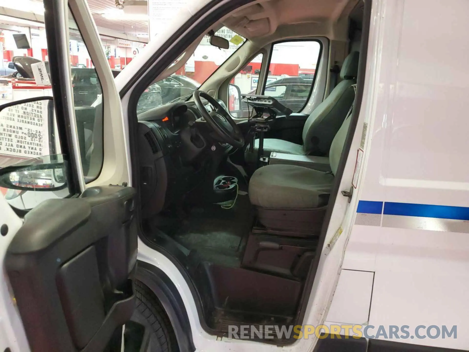 9 Фотография поврежденного автомобиля 3C6TRVCG0KE561471 RAM PROMASTER 2500 2019