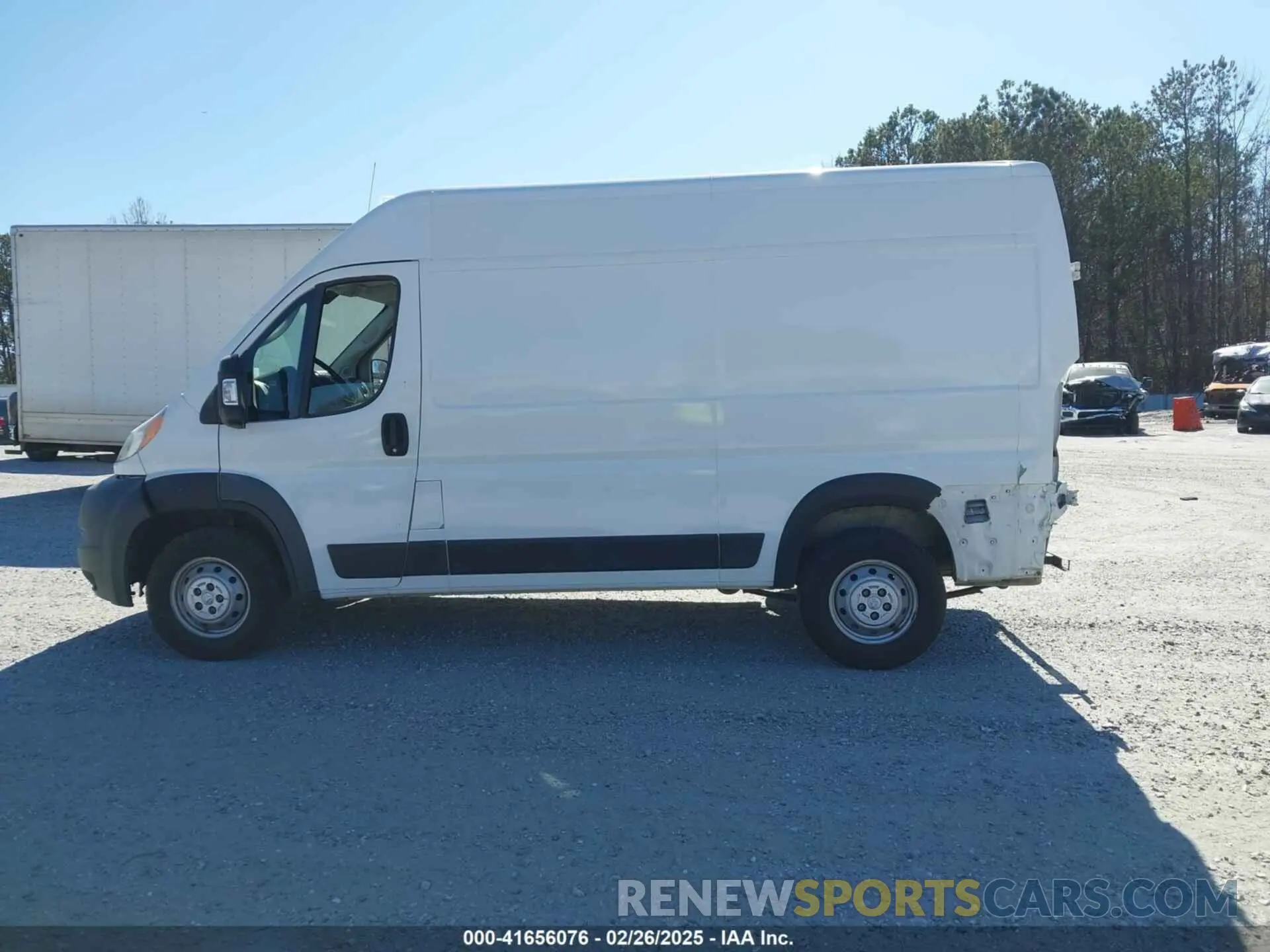 14 Photograph of a damaged car 3C6TRVCG3KE511485 RAM PROMASTER 2500 2019