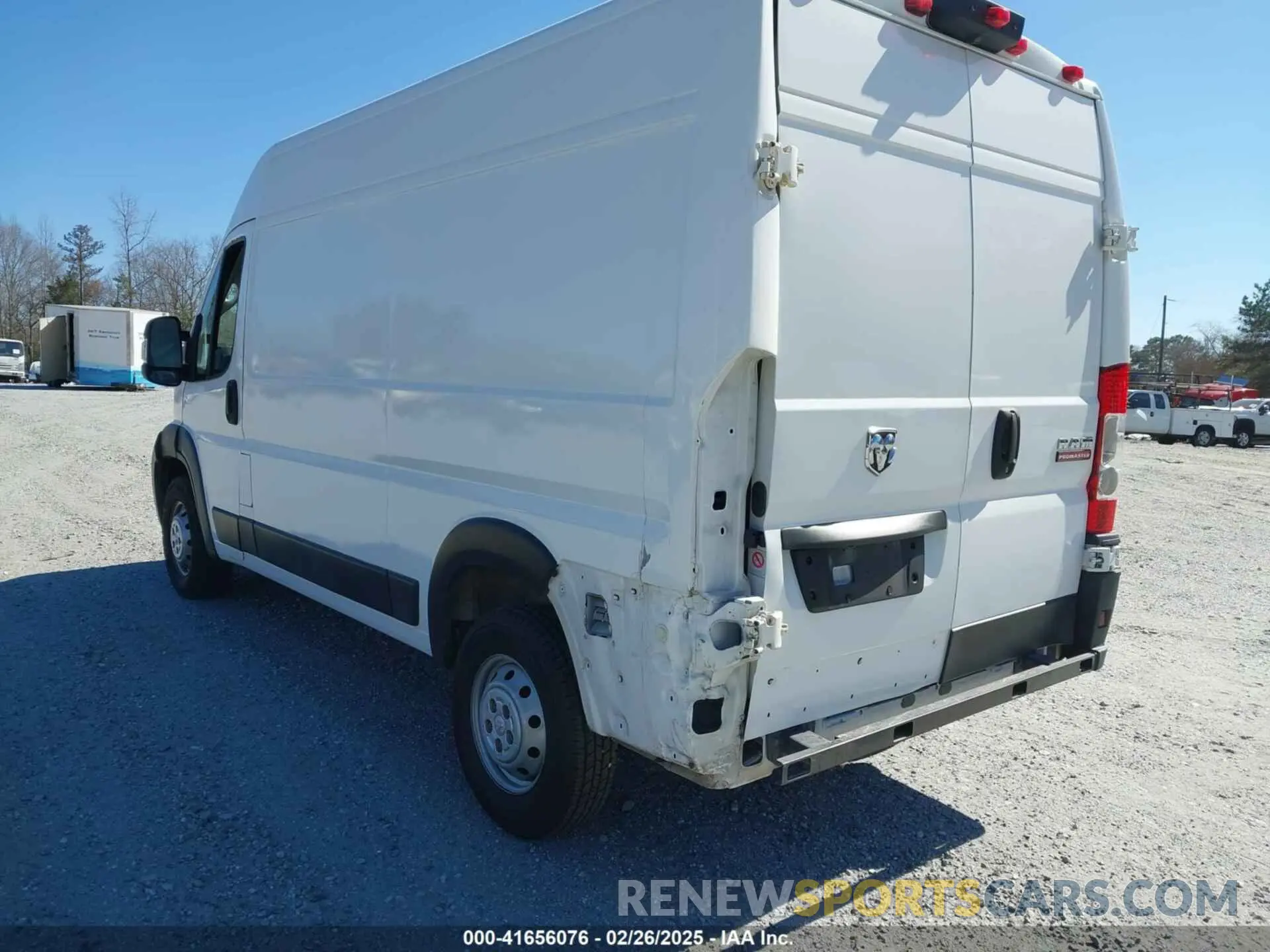 3 Photograph of a damaged car 3C6TRVCG3KE511485 RAM PROMASTER 2500 2019