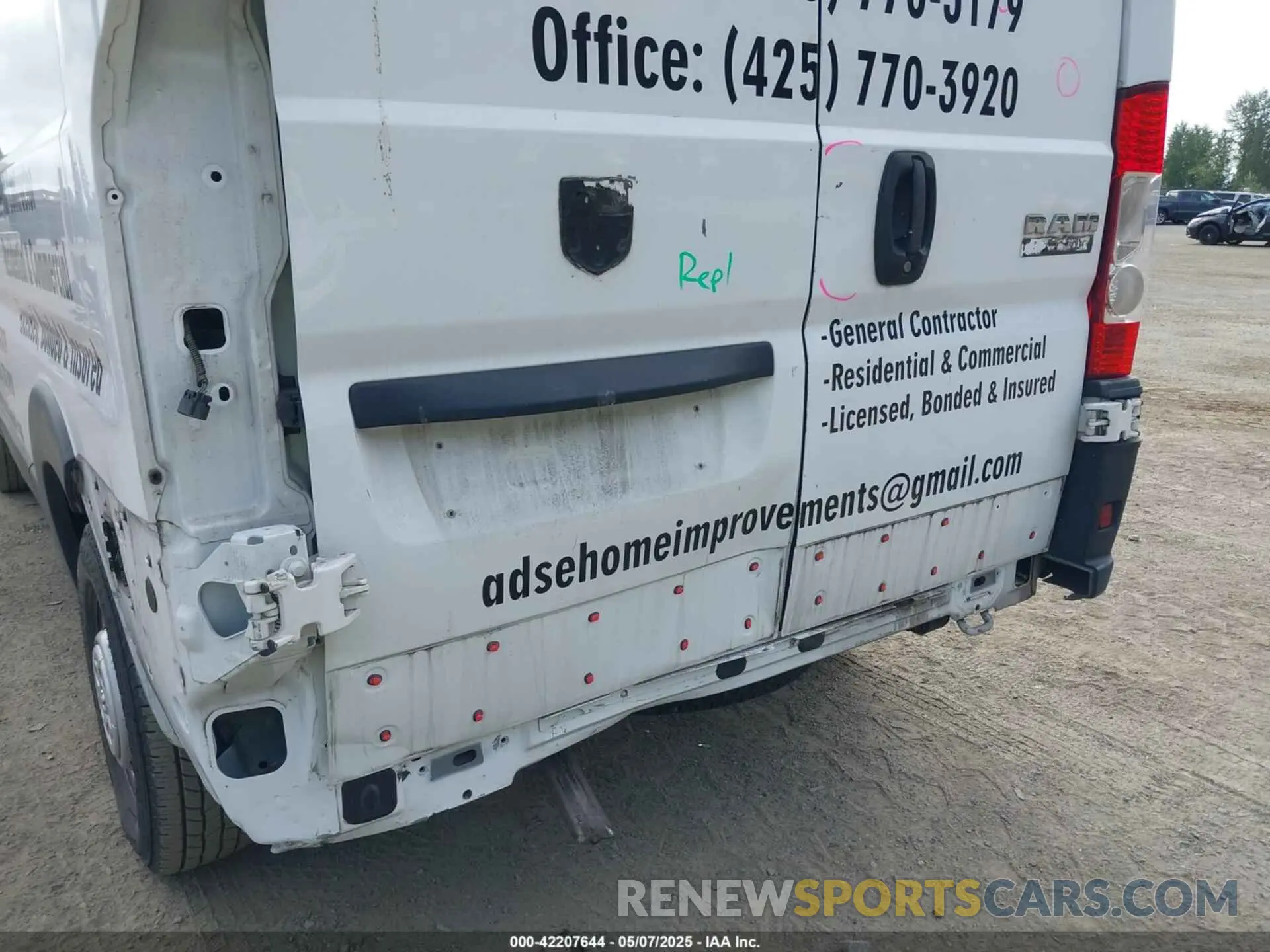6 Photograph of a damaged car 3C6TRVCG7KE530928 RAM PROMASTER 2500 2019