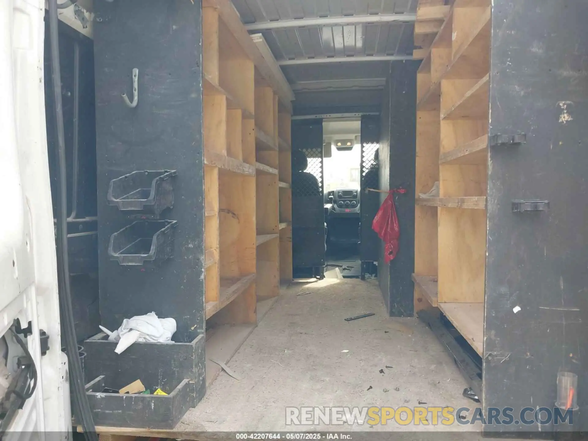 8 Photograph of a damaged car 3C6TRVCG7KE530928 RAM PROMASTER 2500 2019