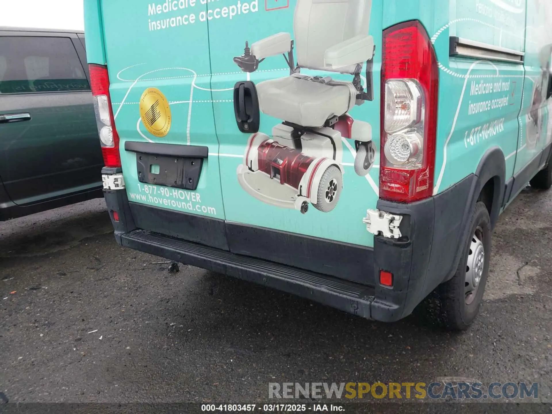8 Photograph of a damaged car 3C6TRVCG7KE562908 RAM PROMASTER 2500 2019