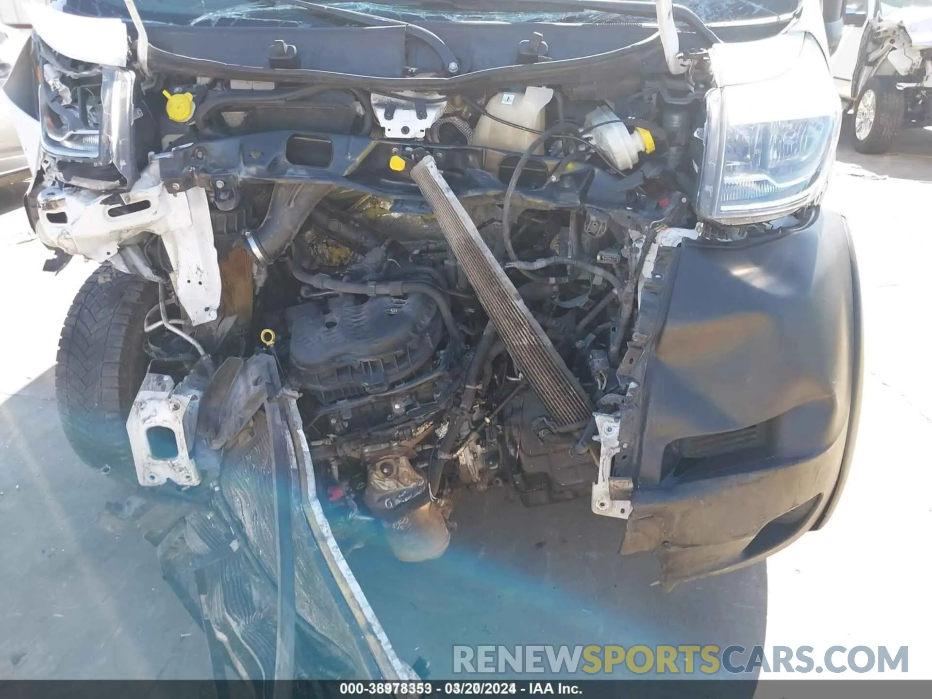 6 Photograph of a damaged car 3C6TRVDG2KE506177 RAM PROMASTER 2500 2019