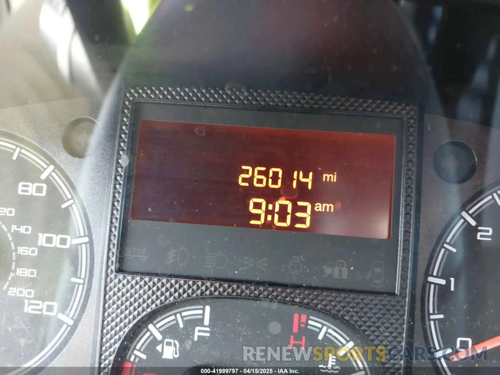 15 Photograph of a damaged car 3C6TRVDG7KE503730 RAM PROMASTER 2500 2019