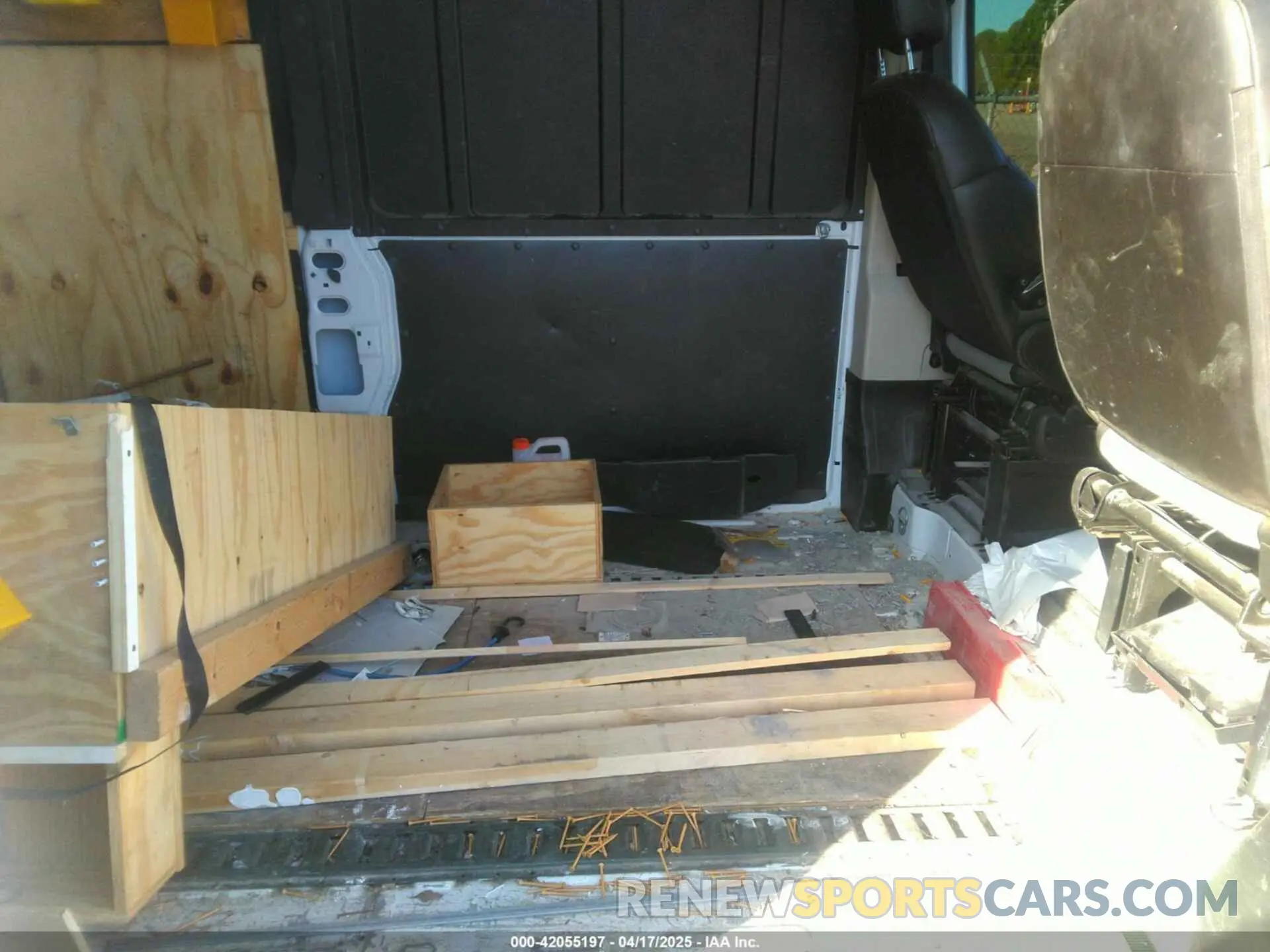 8 Photograph of a damaged car 3C6TRVDGXKE543090 RAM PROMASTER 2500 2019