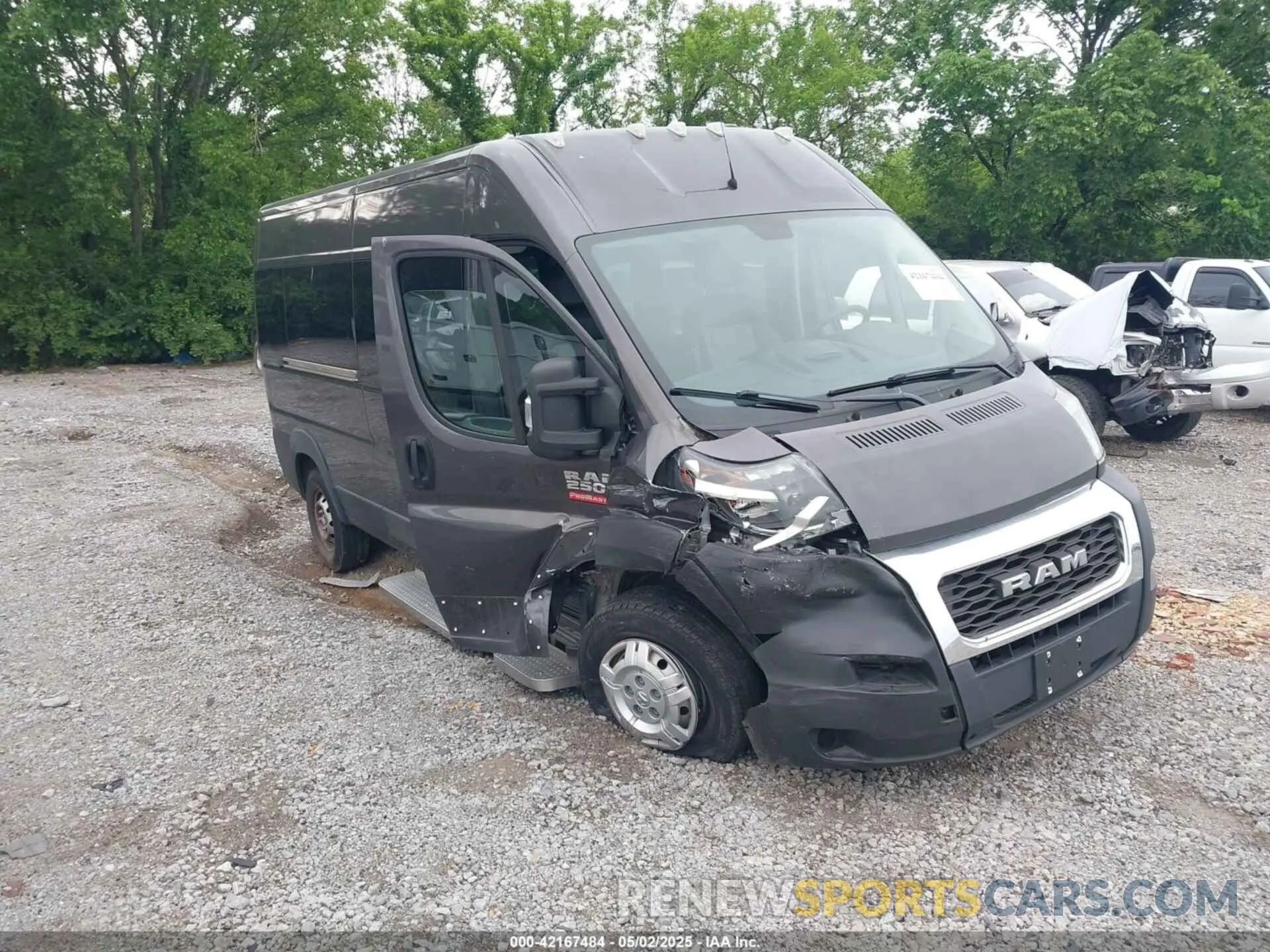 1 Photograph of a damaged car 3C6TRVPG2KE507602 RAM PROMASTER 2500 2019