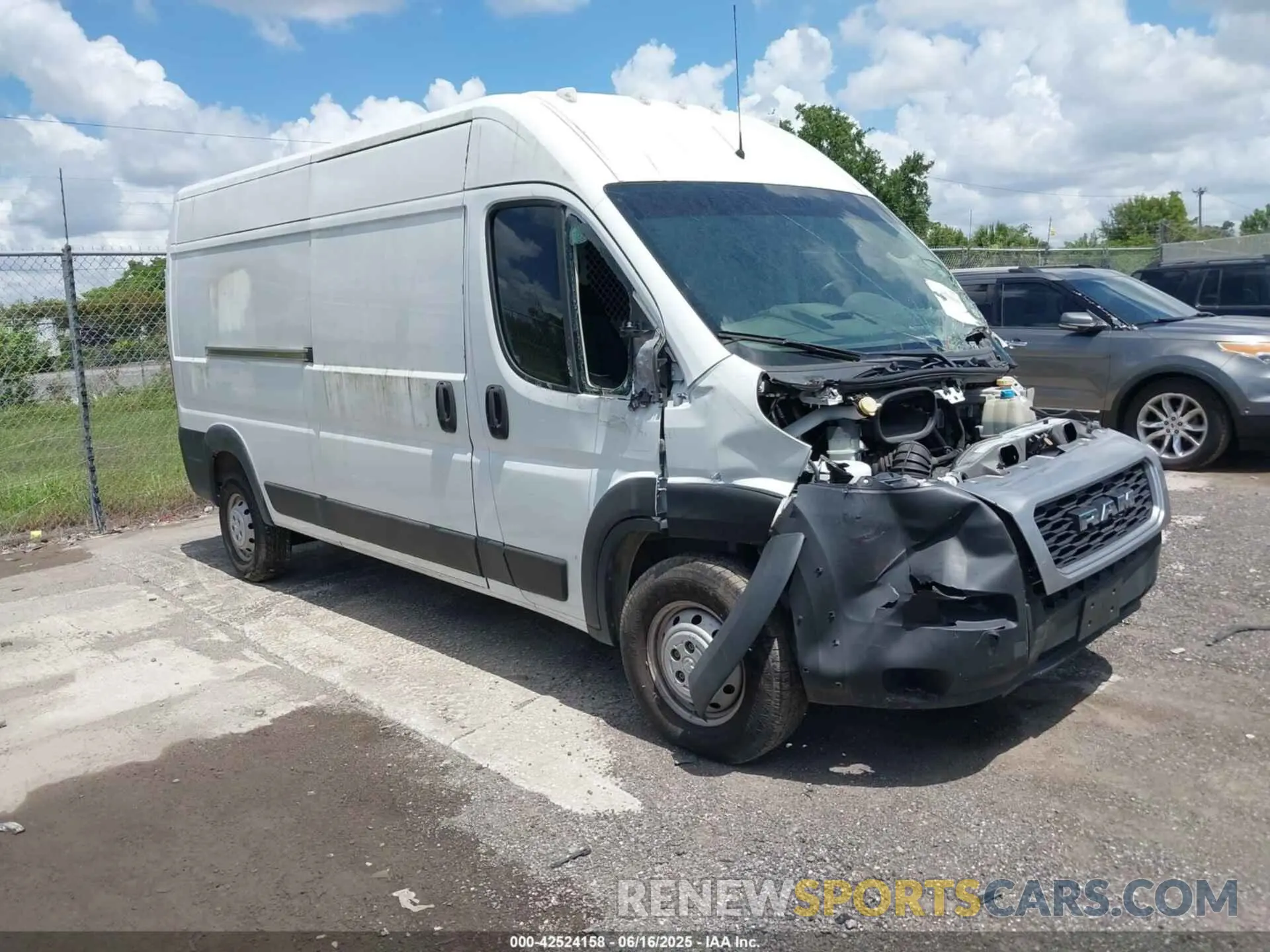 1 Photograph of a damaged car 3C6TRVDG3LE101219 RAM PROMASTER 2500 2020