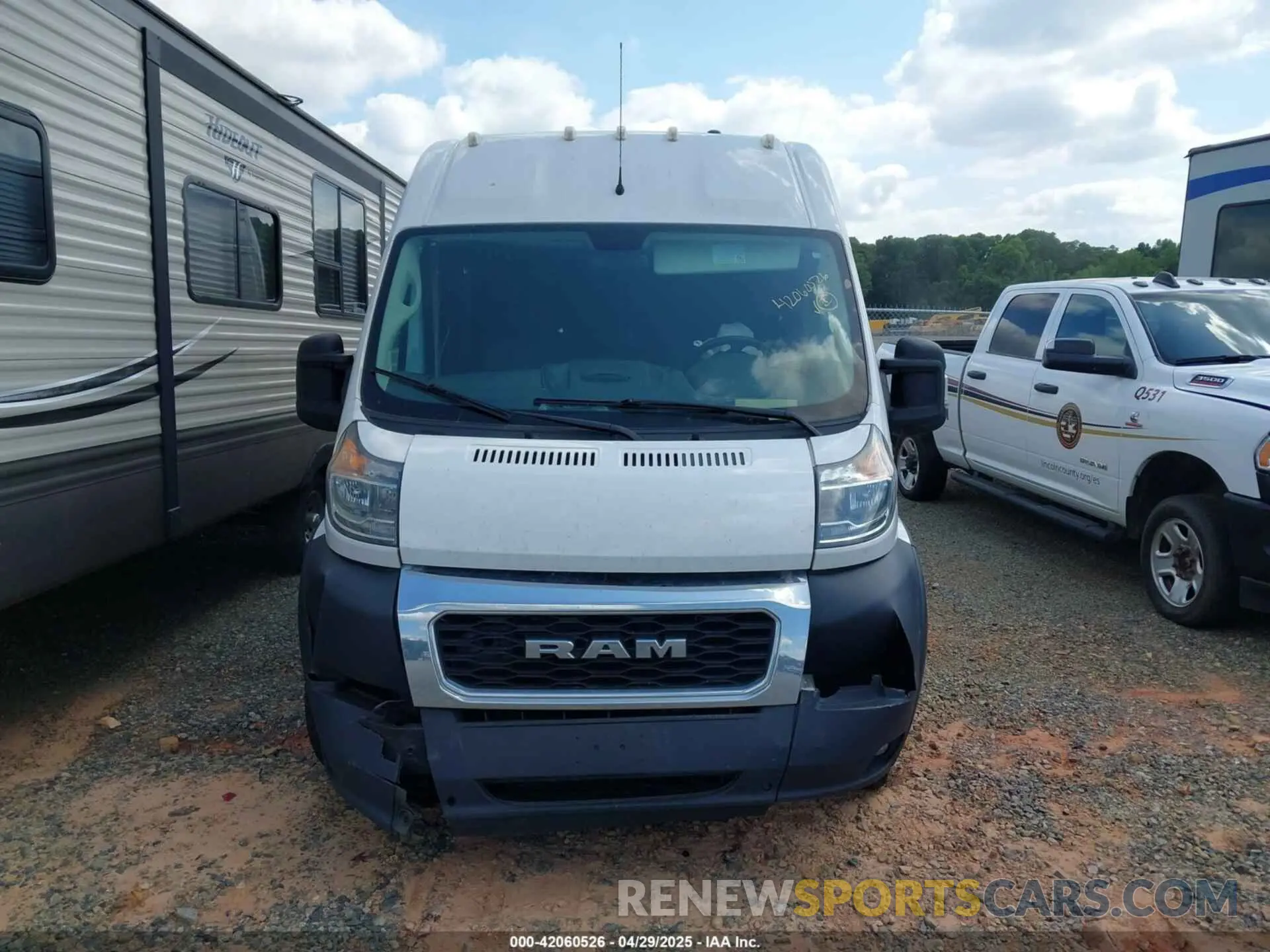 13 Photograph of a damaged car 3C6TRVDG5LE115932 RAM PROMASTER 2500 2020