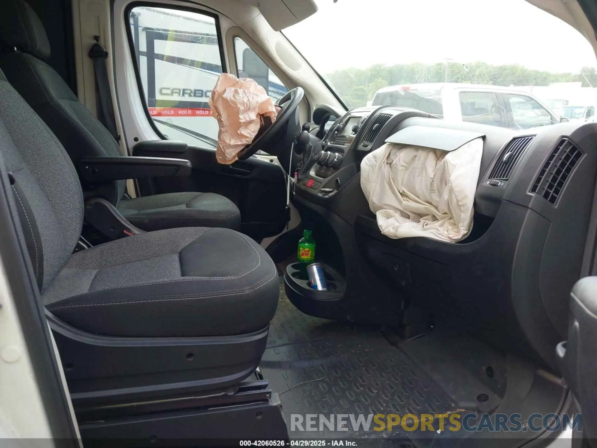 5 Photograph of a damaged car 3C6TRVDG5LE115932 RAM PROMASTER 2500 2020